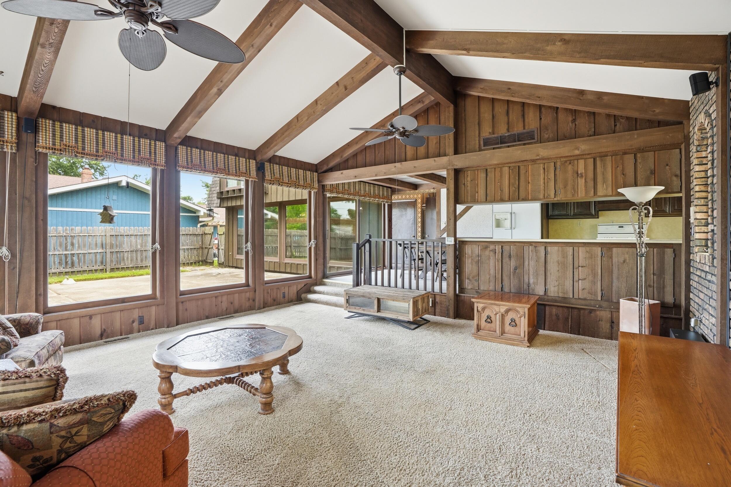 9300 Chestnut Lane, Munster, IN 46321; Image #10