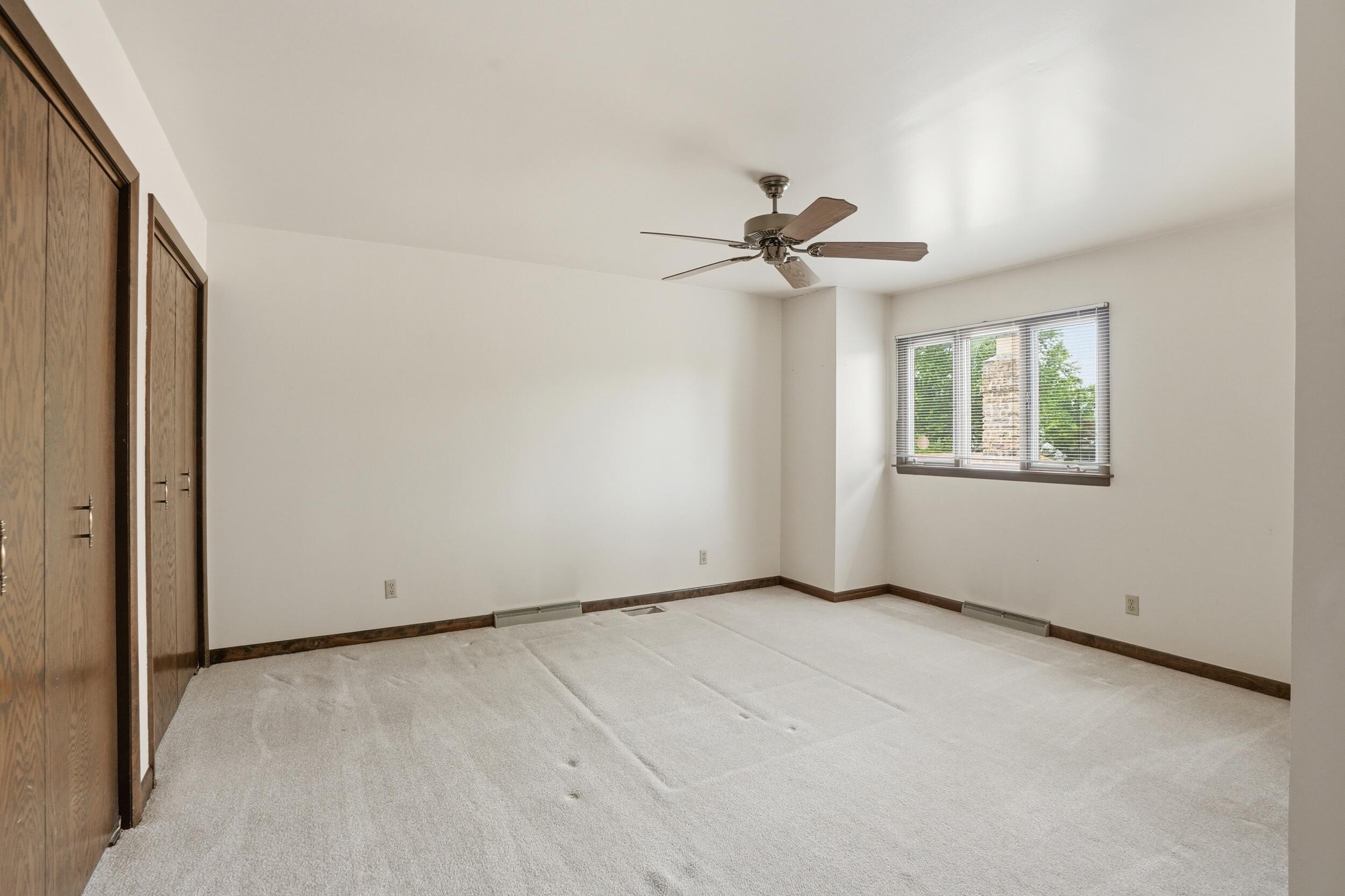 9300 Chestnut Lane, Munster, IN 46321; Image #22