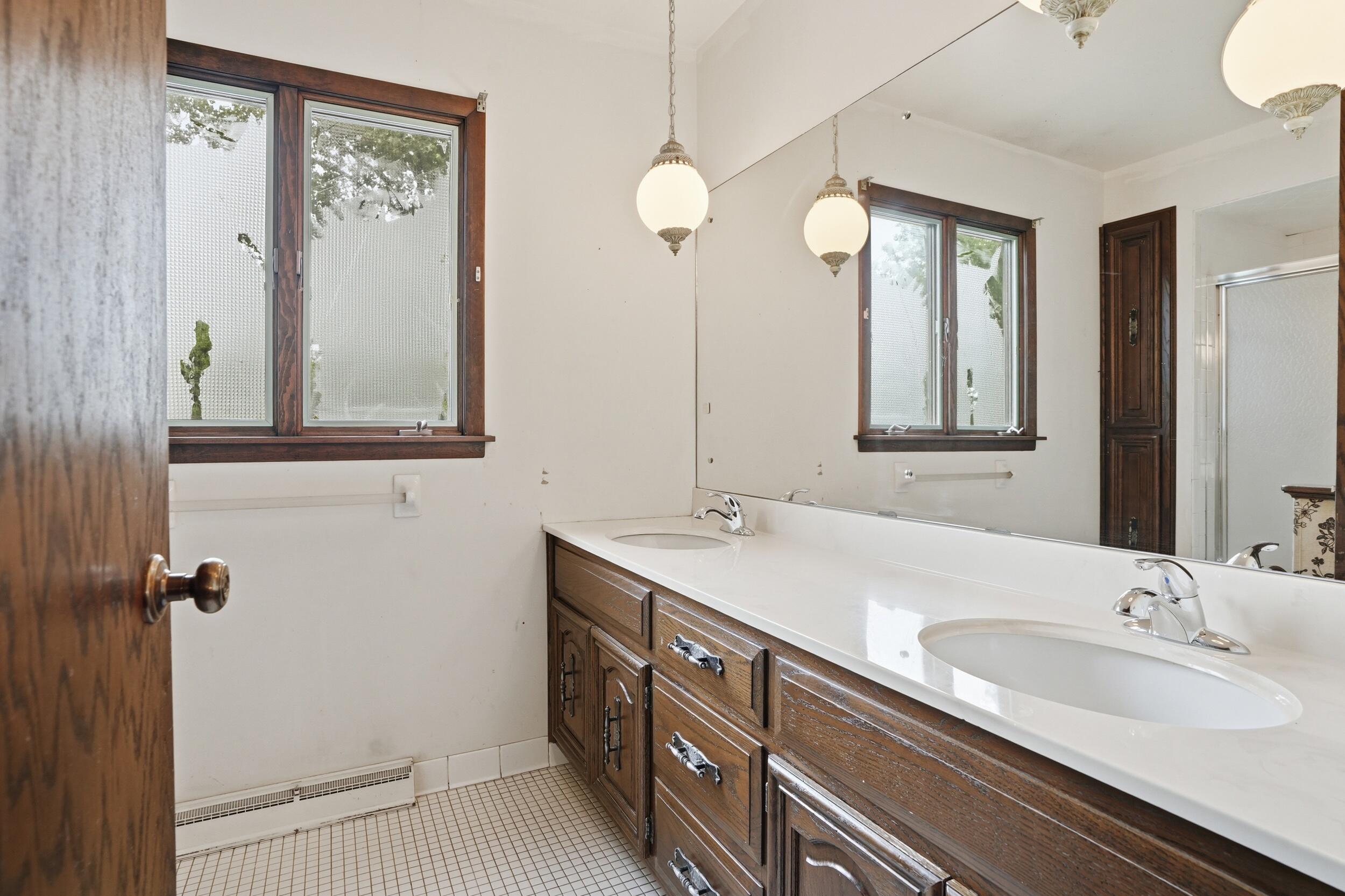 9300 Chestnut Lane, Munster, IN 46321; Image #25