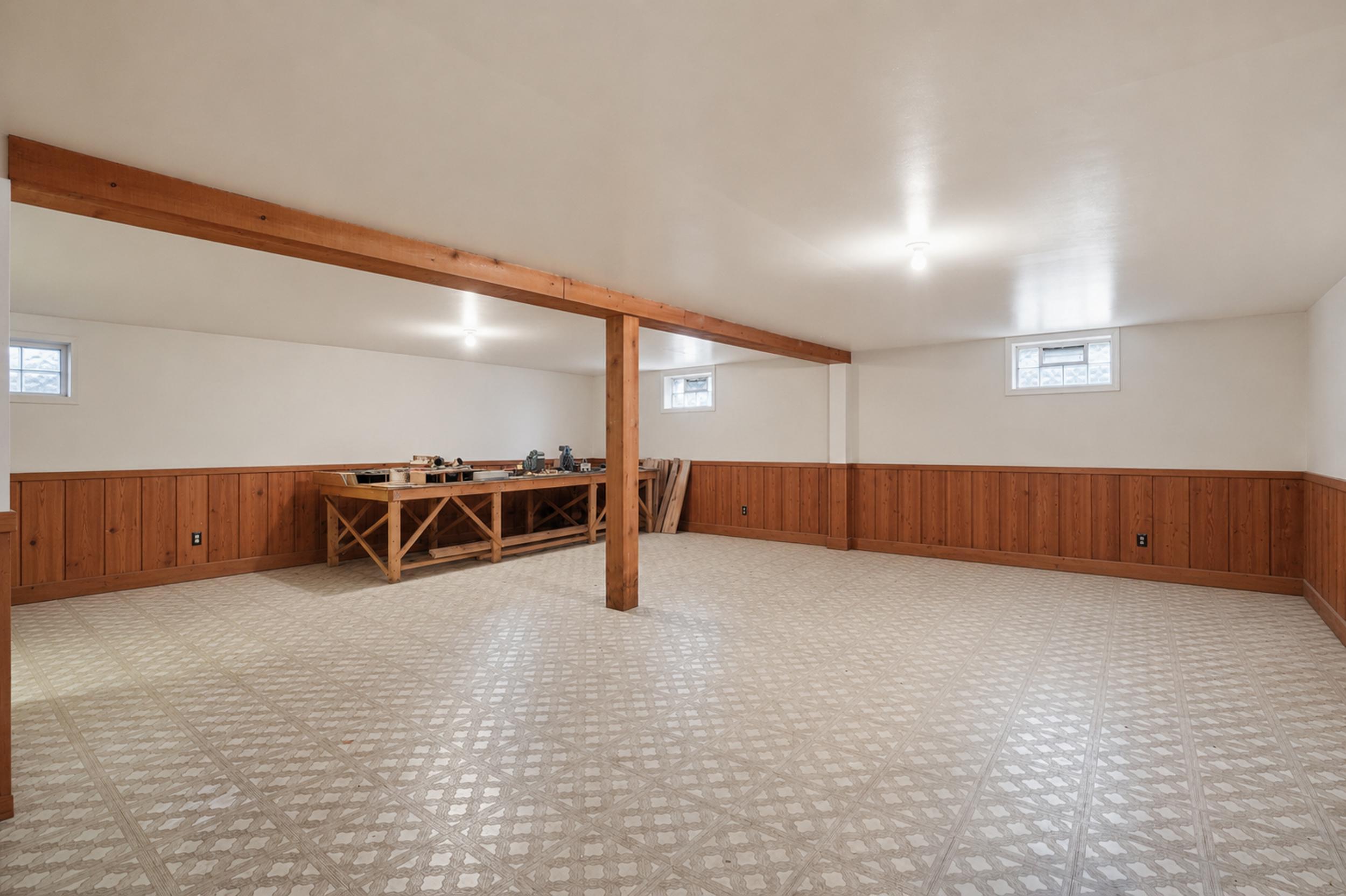 9300 Chestnut Lane, Munster, IN 46321; Image #27