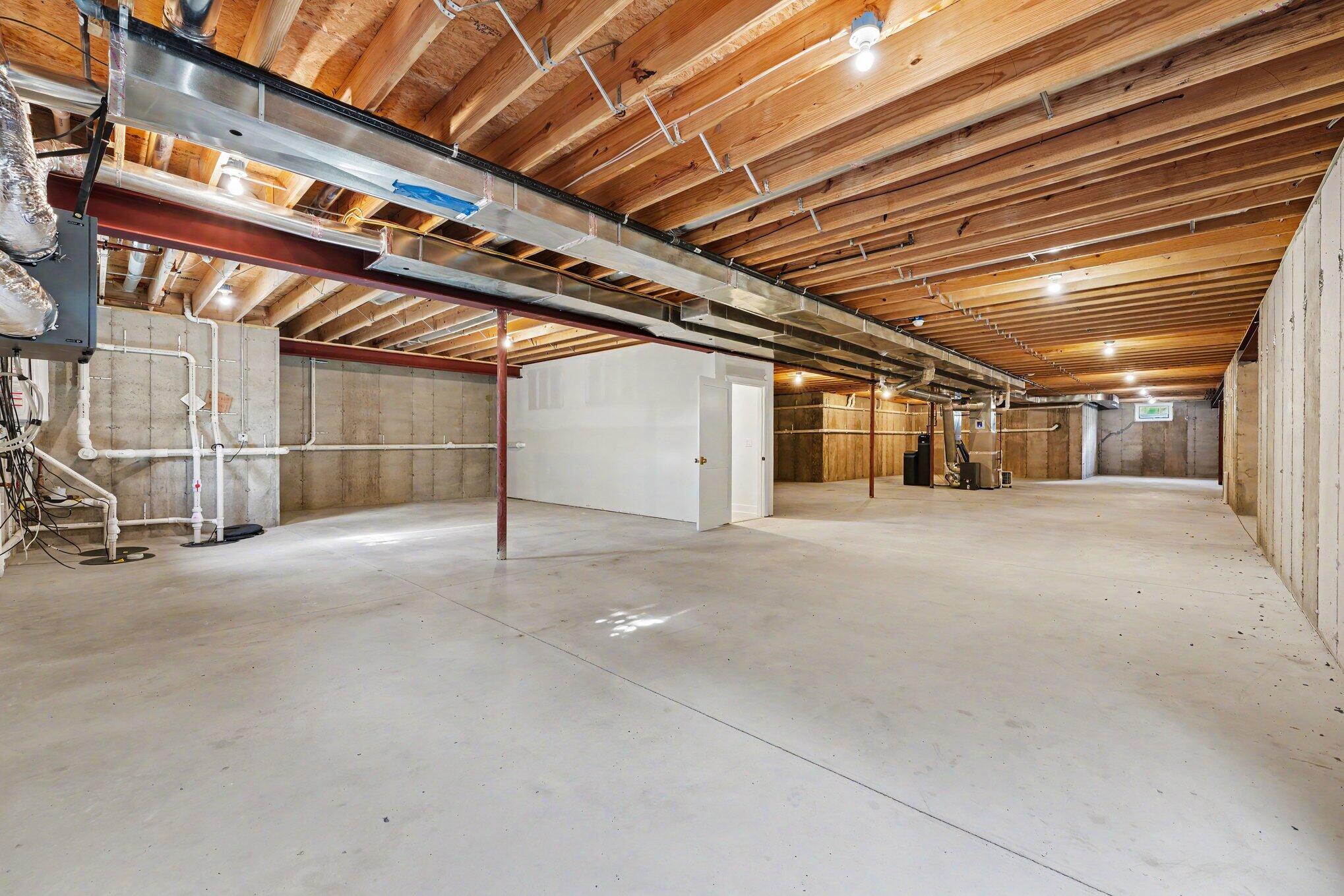 3357 Trentino Court, Valparaiso, IN 46385; Image #38