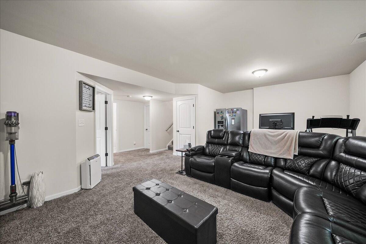 685 Friars Green, Valparaiso, IN 46385; Image #17