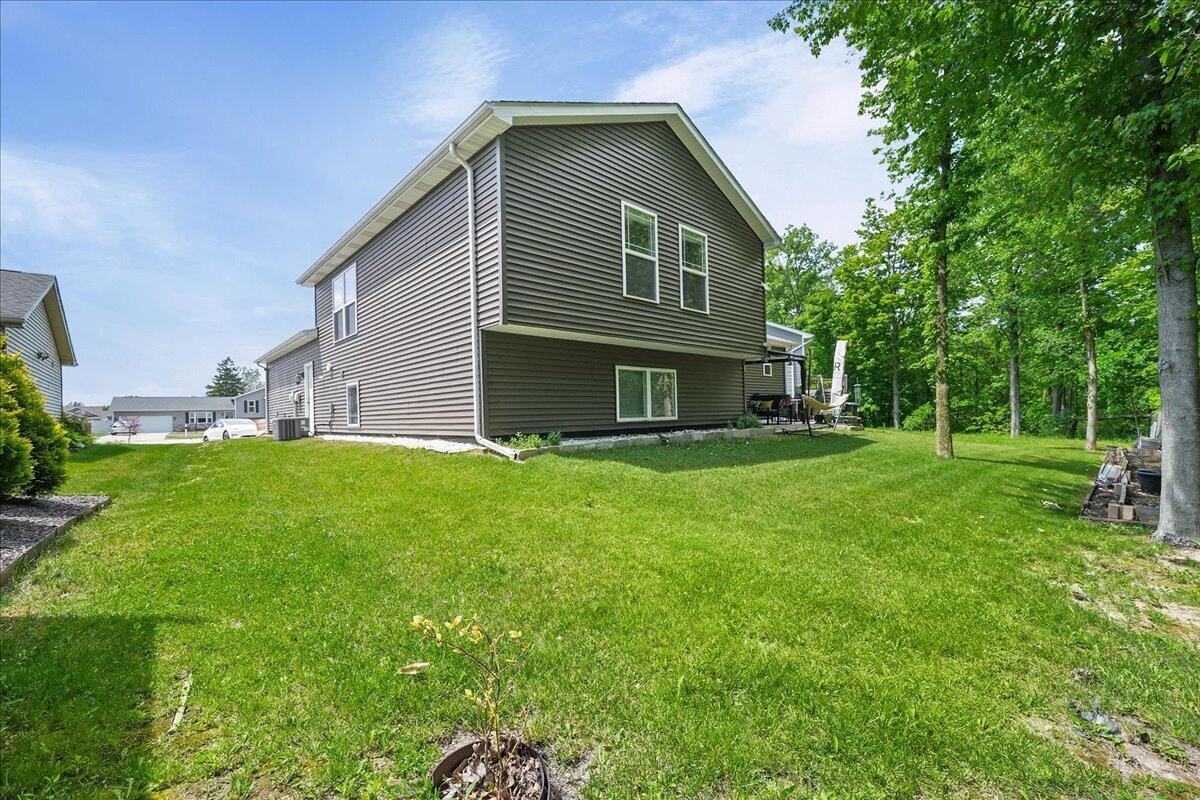 685 Friars Green, Valparaiso, IN 46385; Image #23