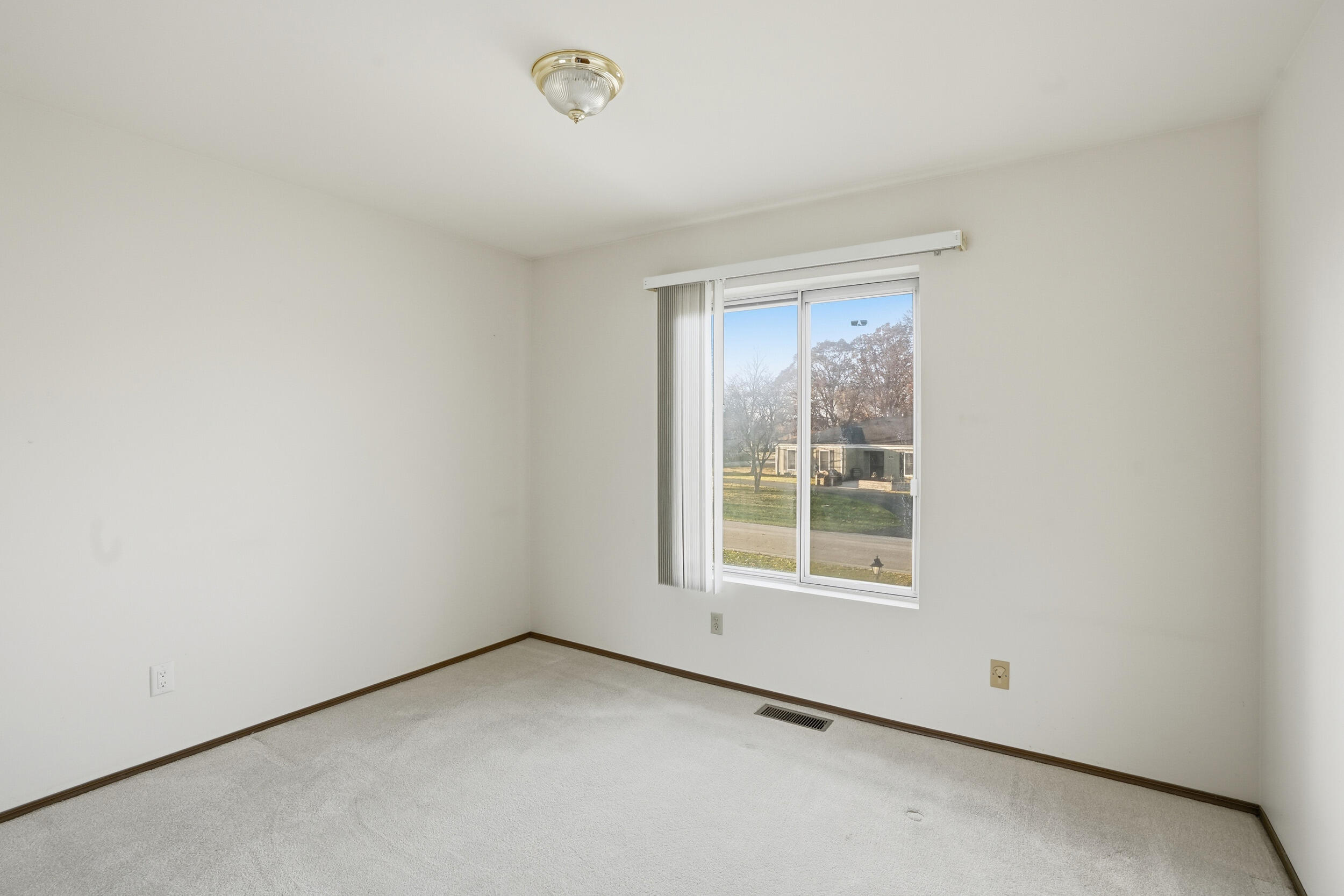 4142 Augusta Drive, Crown Point, IN 46307; Image #15