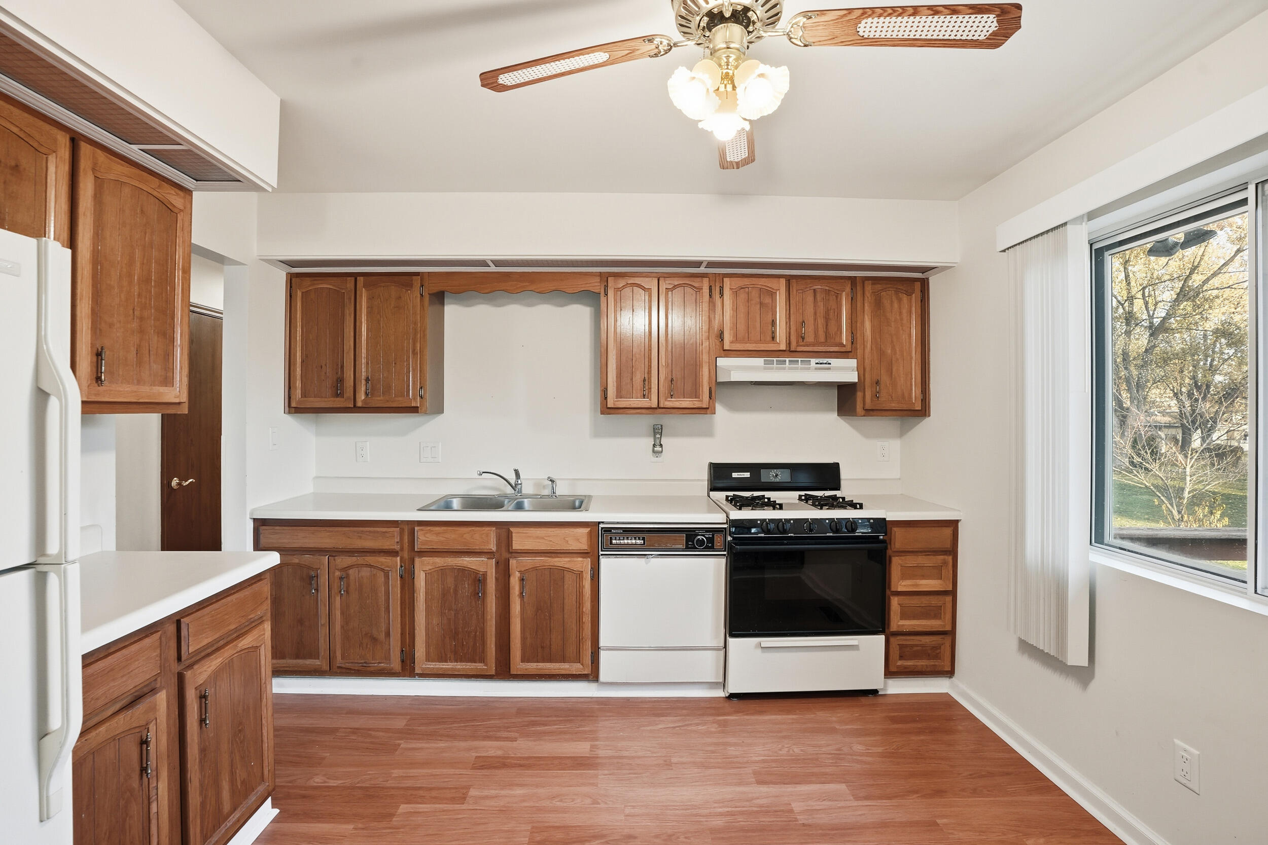 4142 Augusta Drive, Crown Point, IN 46307; Image #8