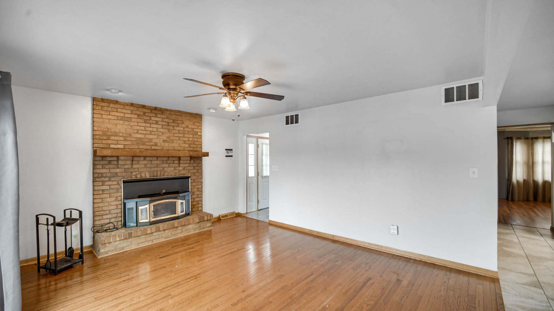 3620 Highway Avenue, Highland, IN 46322; Image #10