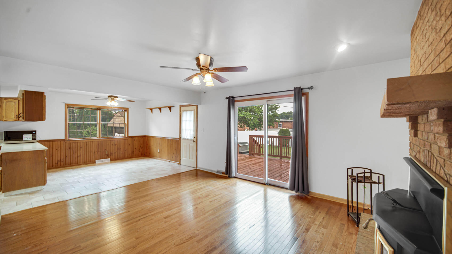 3620 Highway Avenue, Highland, IN 46322; Image #11