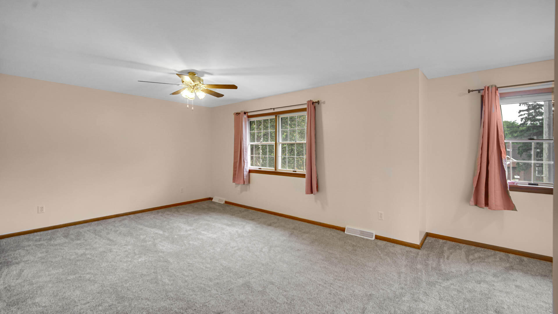 3620 Highway Avenue, Highland, IN 46322; Image #15
