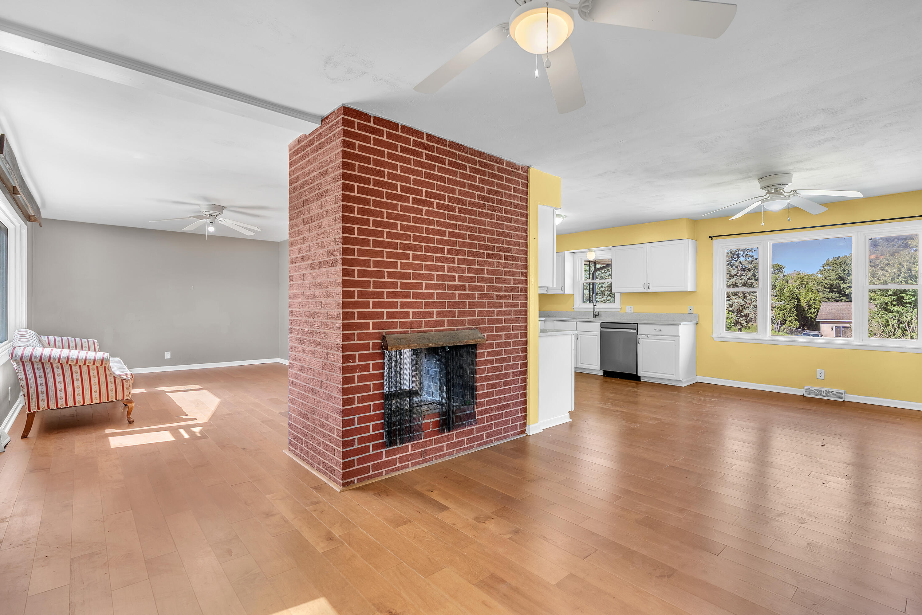 325 Cedar Street NW, DeMotte, IN 46310; Image #10