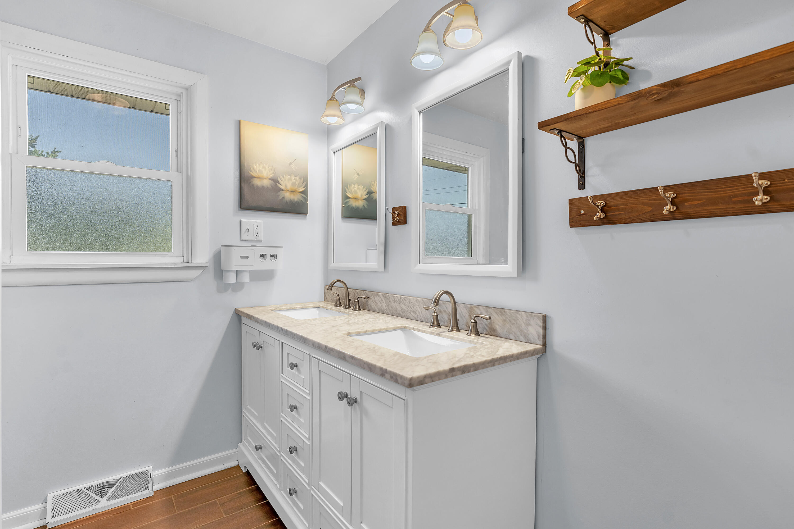 325 Cedar Street NW, DeMotte, IN 46310; Image #16
