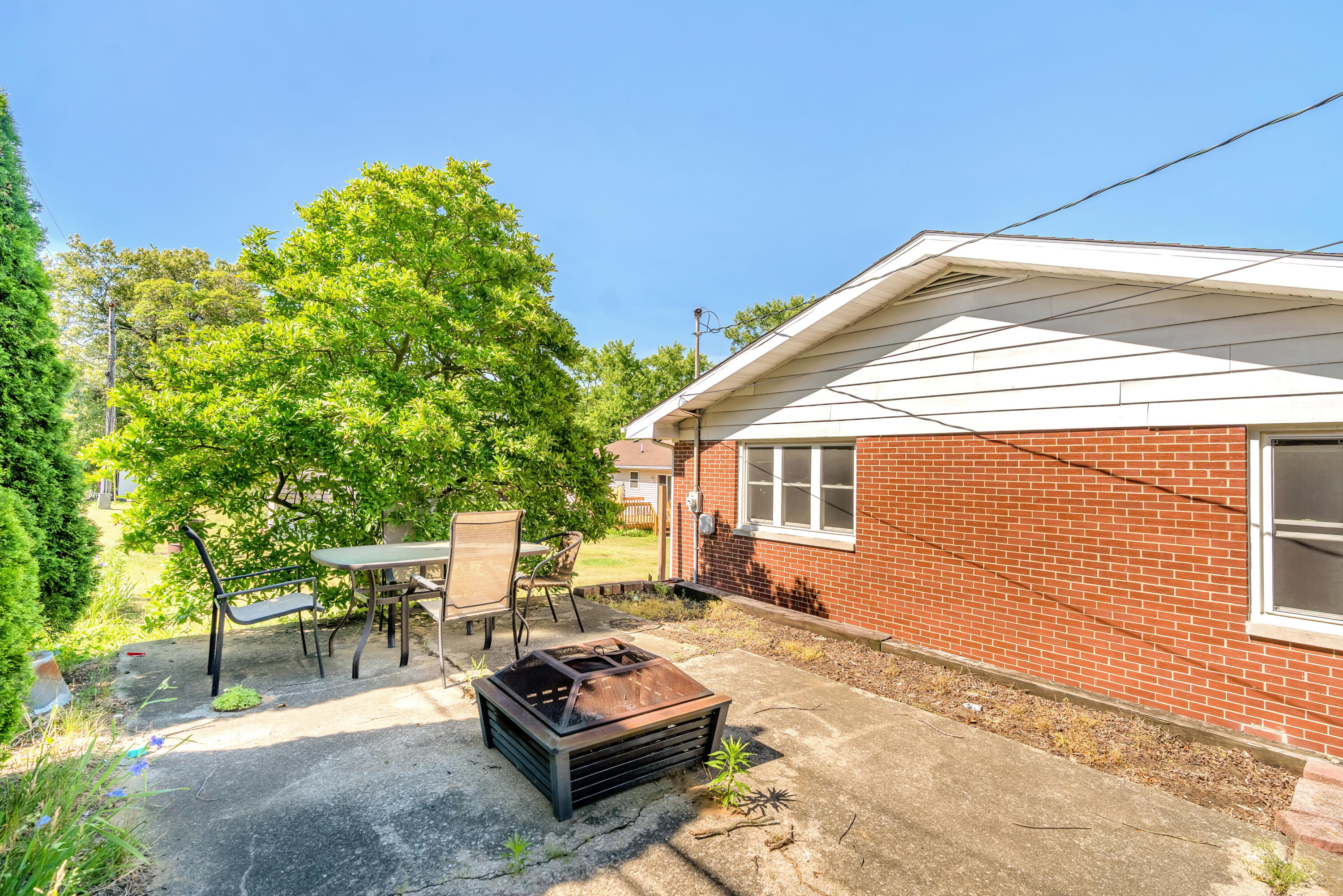 325 Cedar Street NW, DeMotte, IN 46310; Image #28