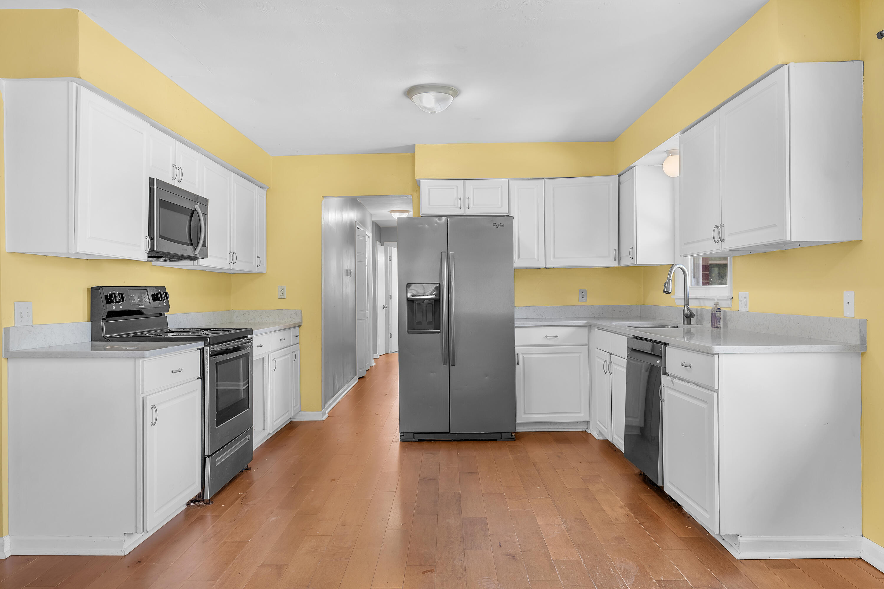 325 Cedar Street NW, DeMotte, IN 46310; Image #5