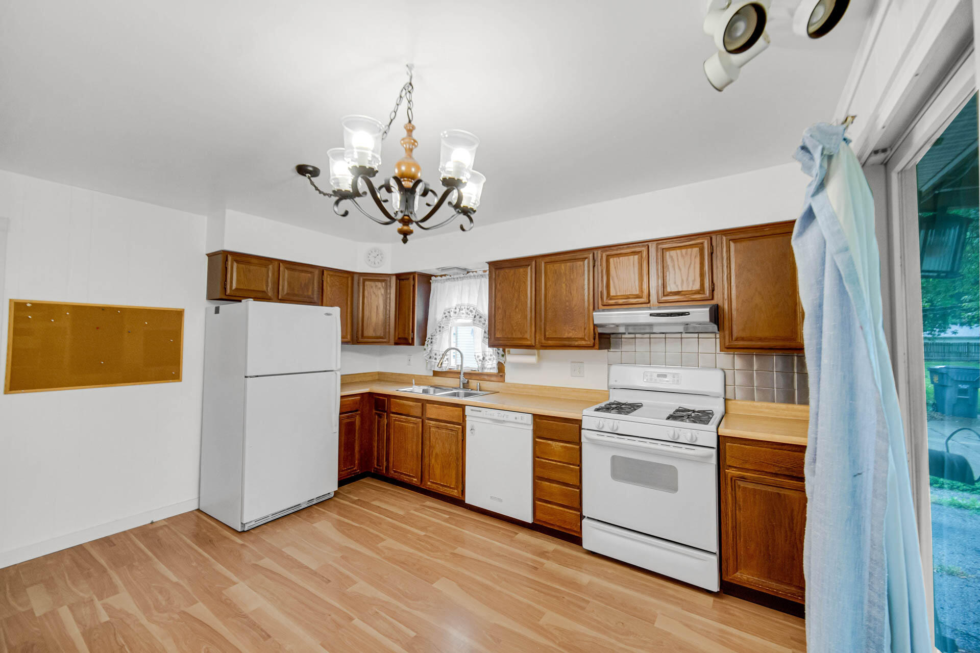 746 Imperial Road, Valparaiso, IN 46385; Image #10