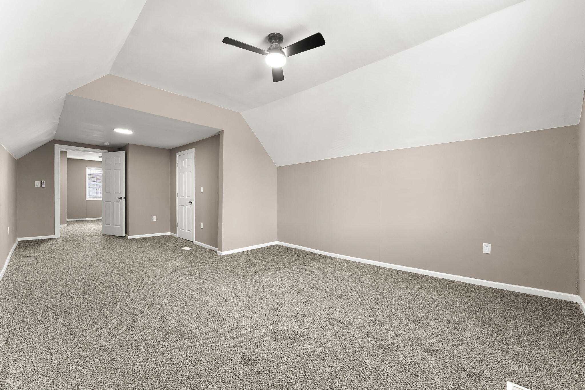 834 Willow Court, Hammond, IN 46320; Image #11