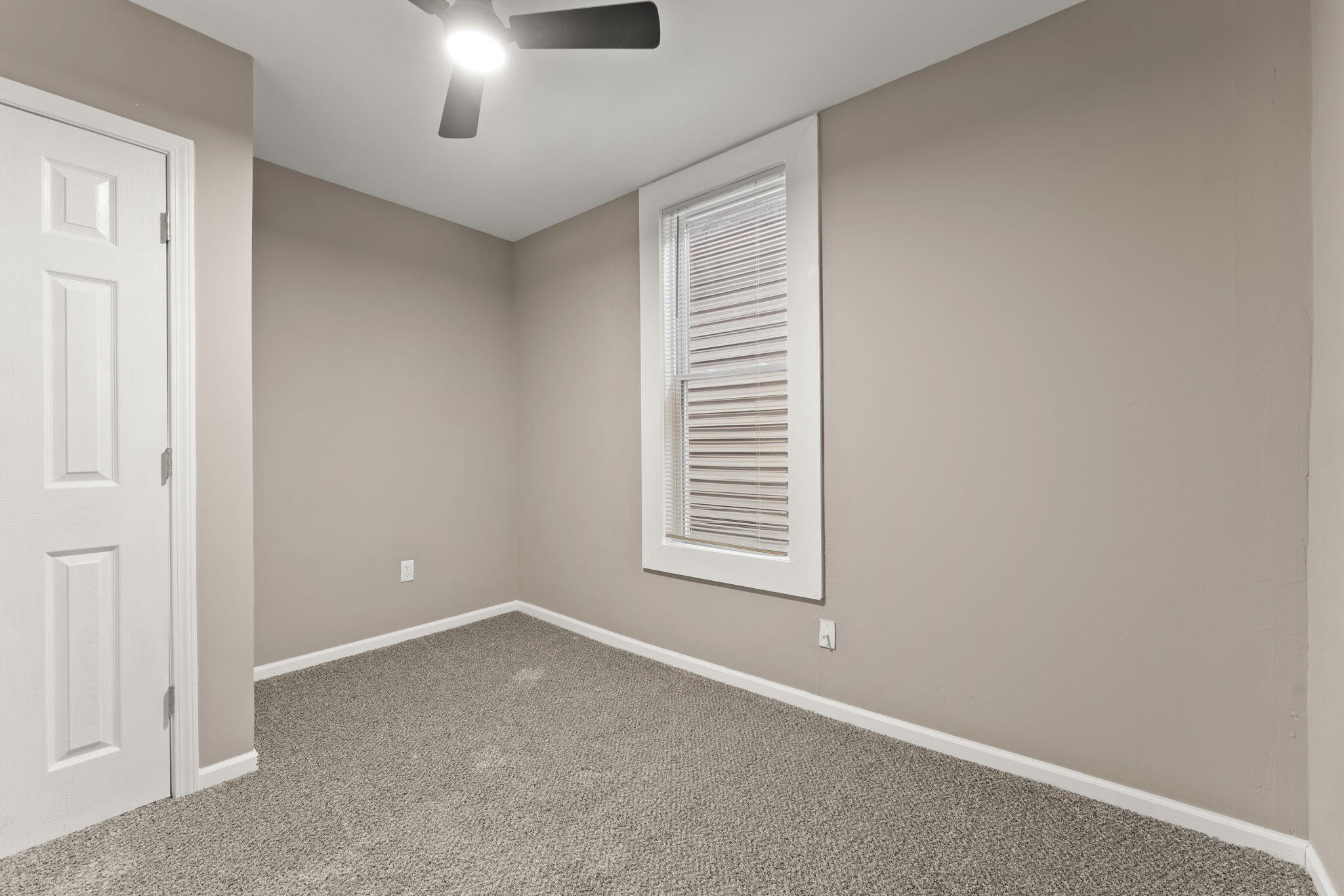 834 Willow Court, Hammond, IN 46320; Image #17