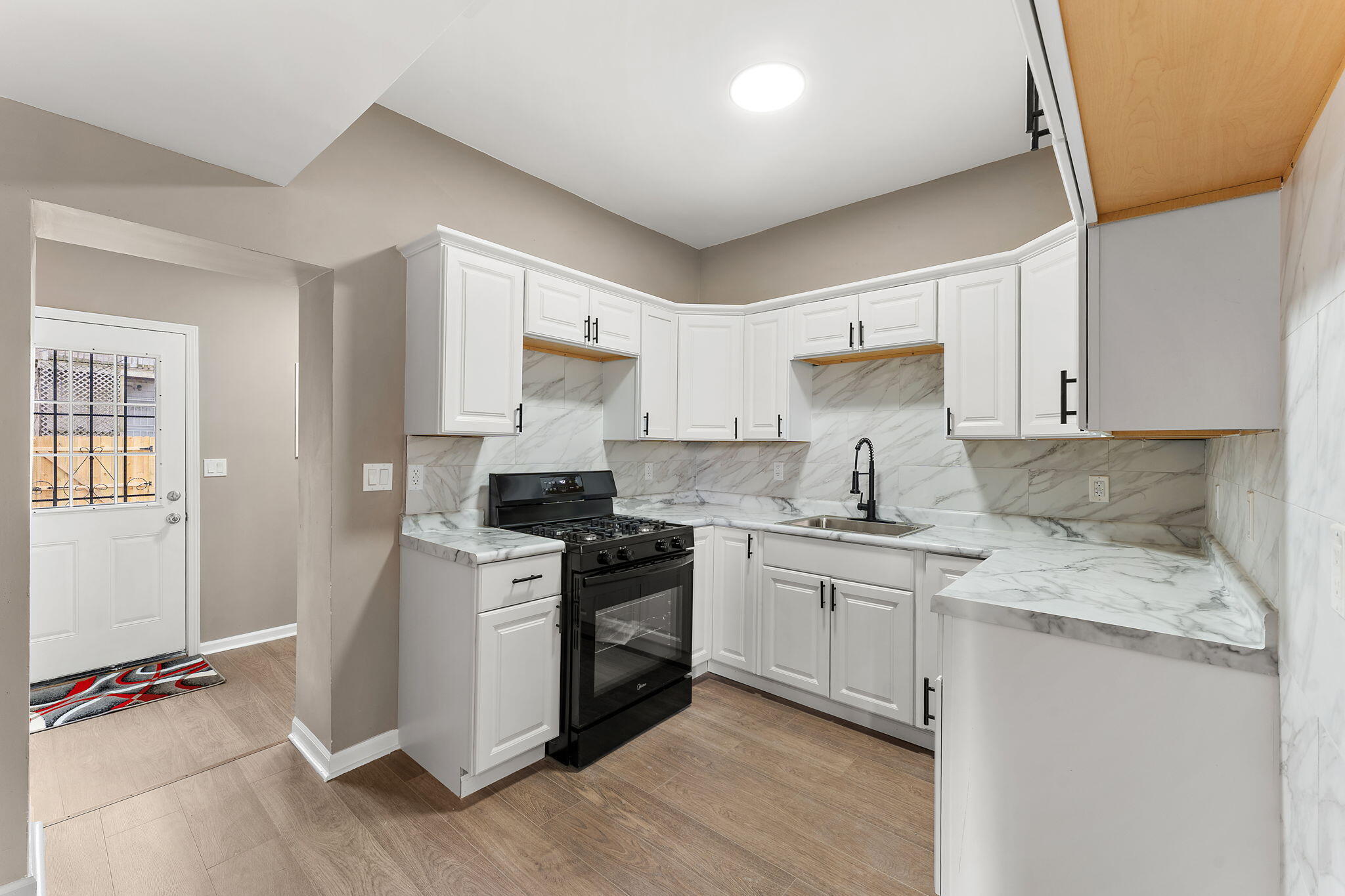 834 Willow Court, Hammond, IN 46320; Image #5