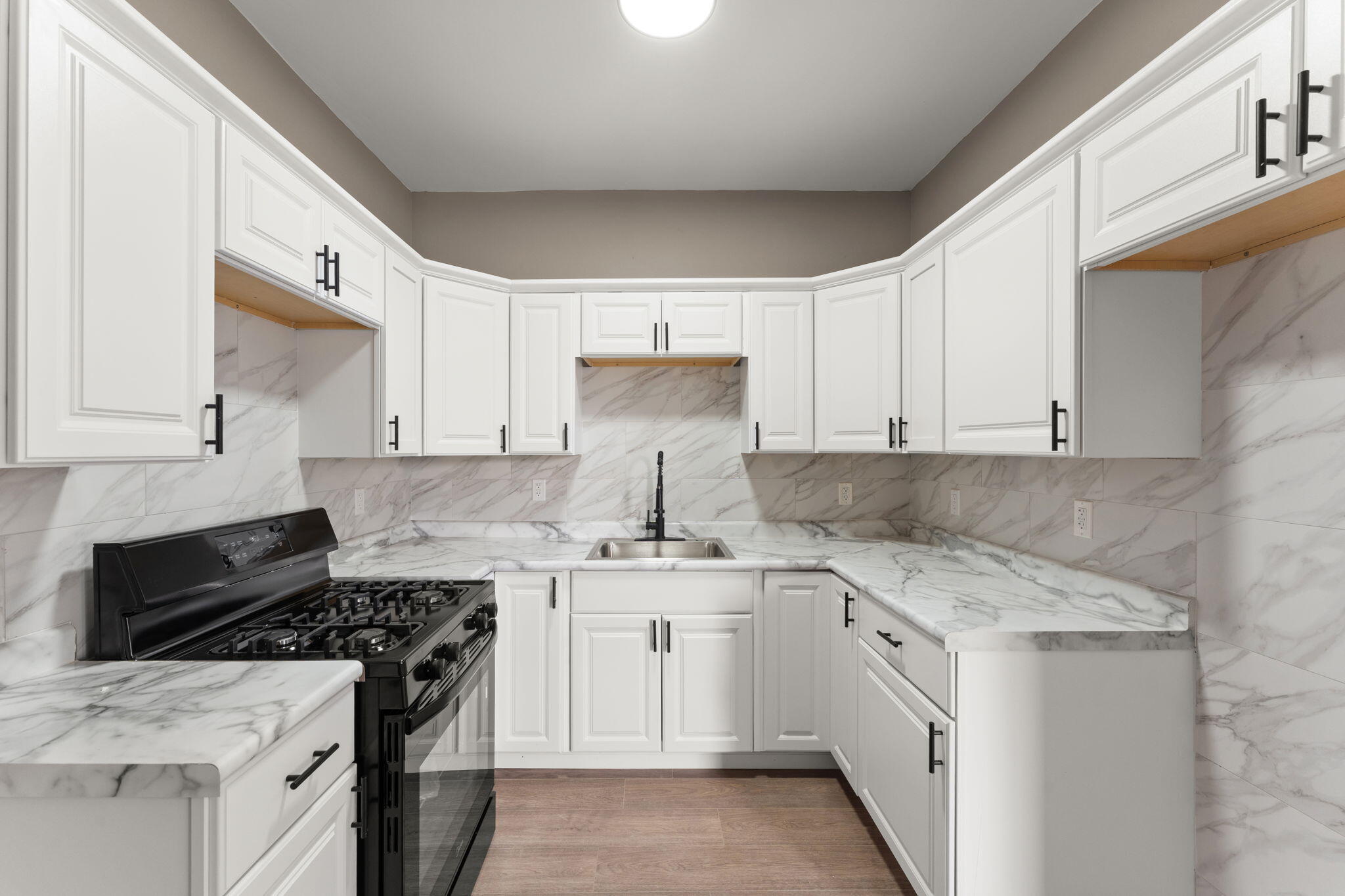 834 Willow Court, Hammond, IN 46320; Image #6