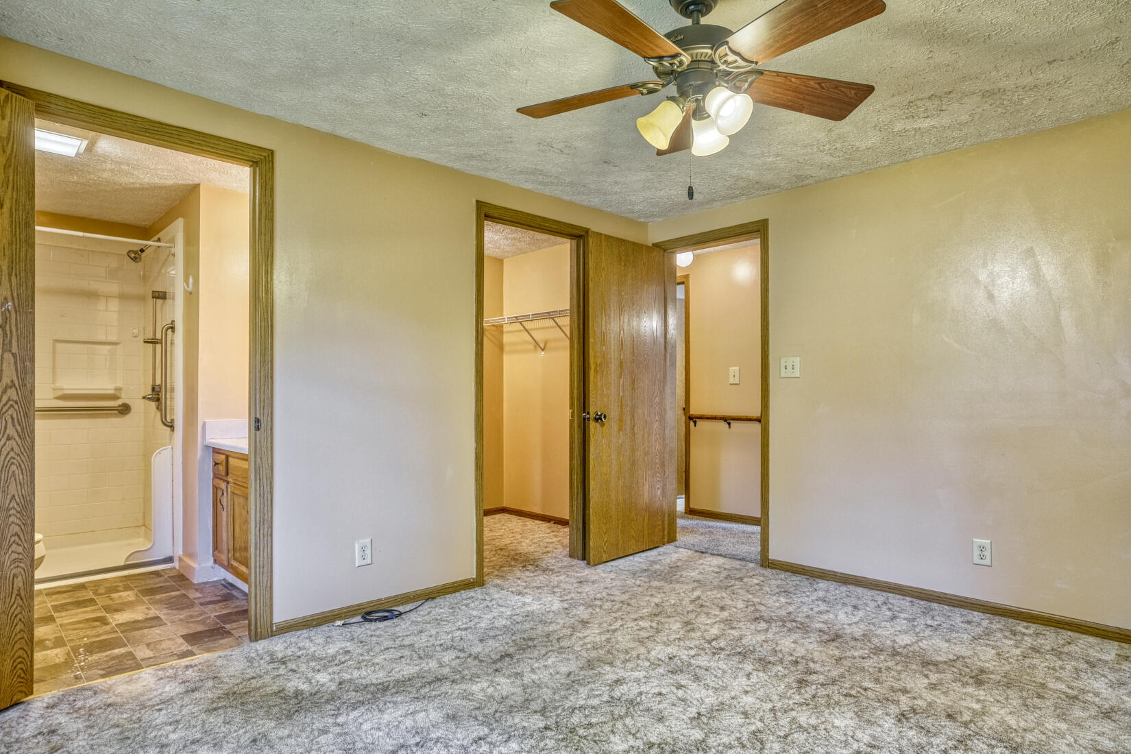 7107 Lindberg Avenue, Hammond, IN 46323; Image #8