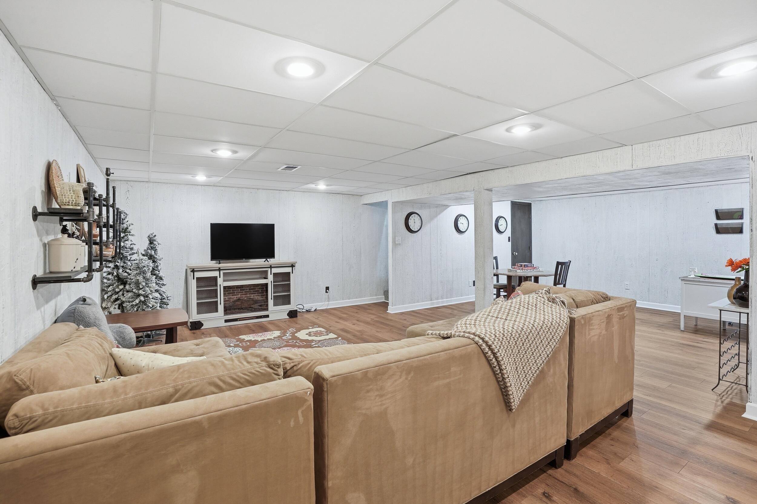 1015 Pettibone Street, Crown Point, IN 46307; Image #18