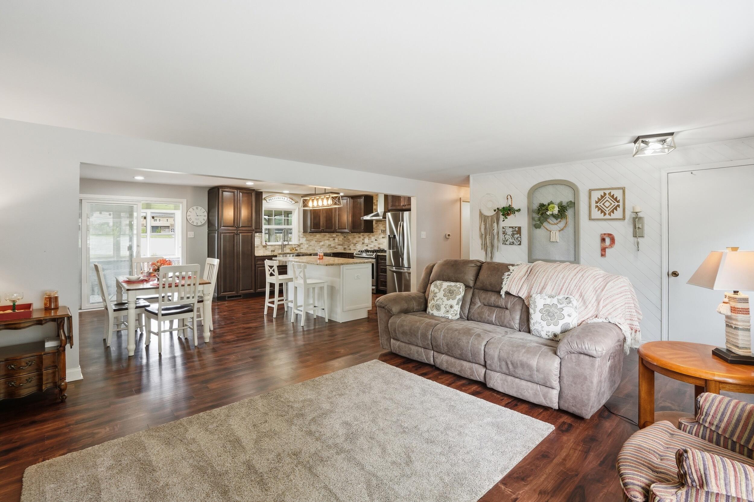 1015 Pettibone Street, Crown Point, IN 46307; Image #5