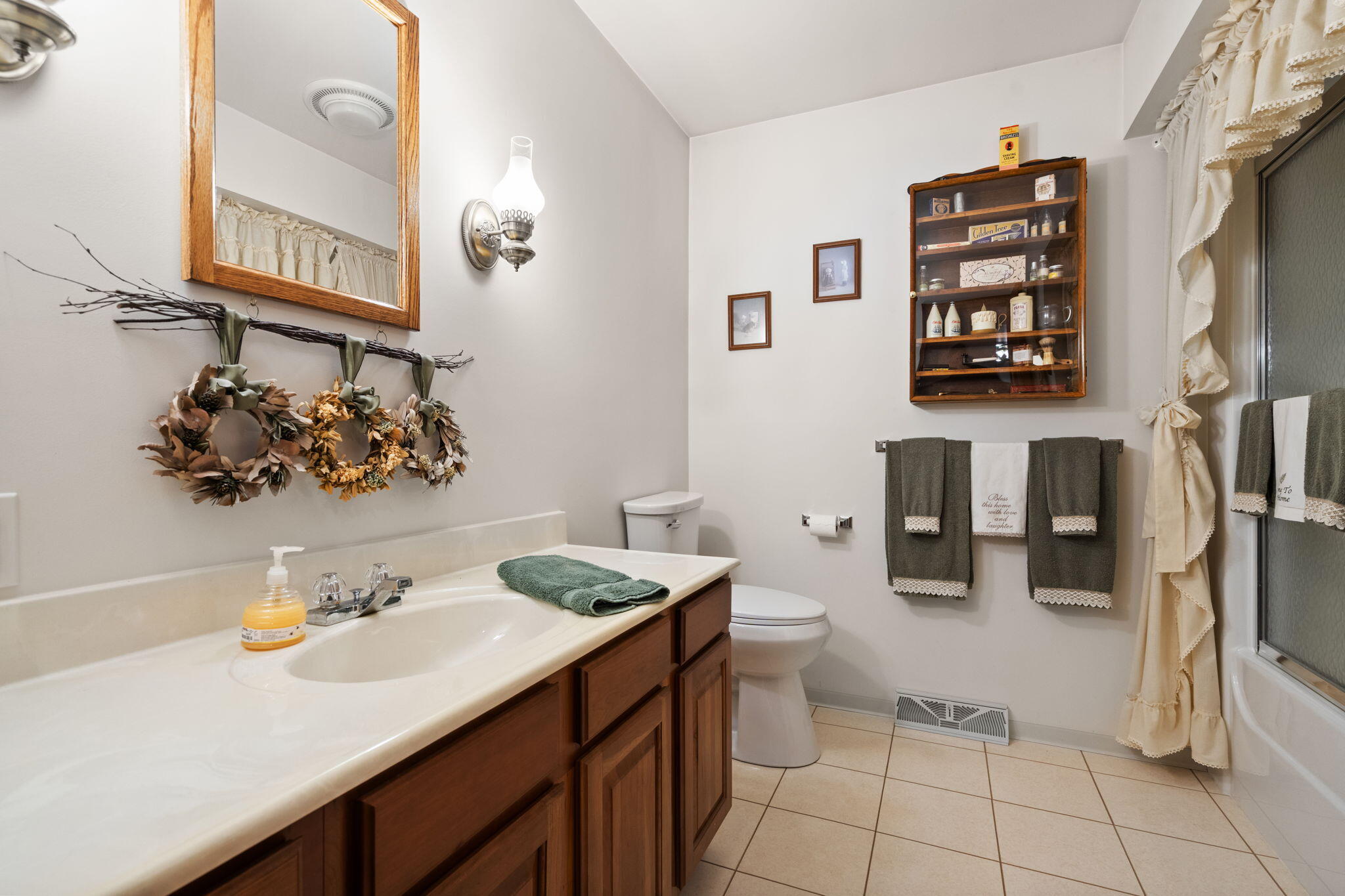 130 Woodland Hickory Court, Valparaiso, IN 46385; Image #25