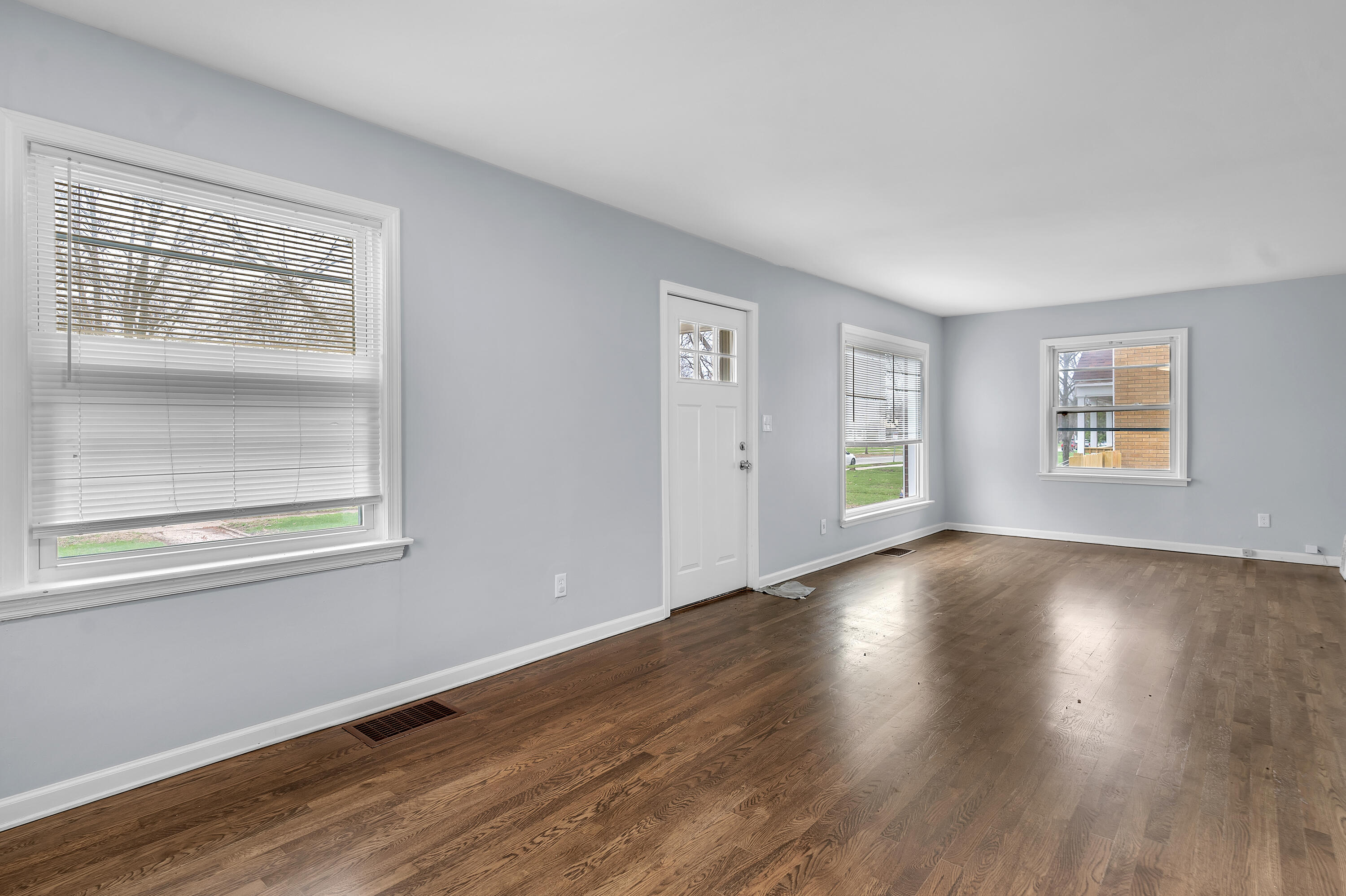 8215 Hohman Avenue, Munster, IN 46321; Image #4