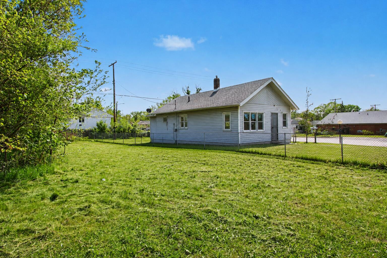 1137 W 25th Avenue, Gary, IN 46407; Image #21