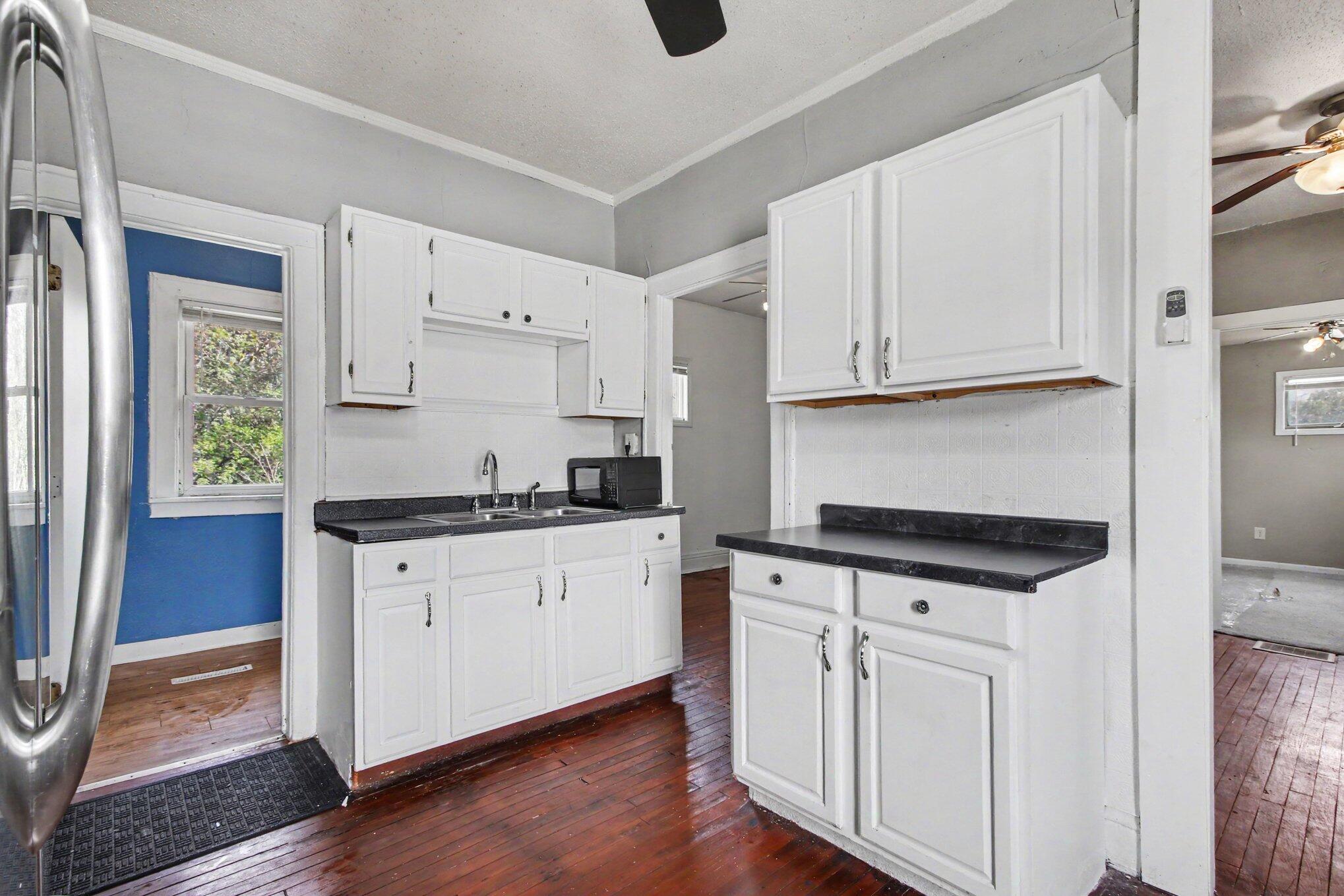 1137 W 25th Avenue, Gary, IN 46407; Image #7