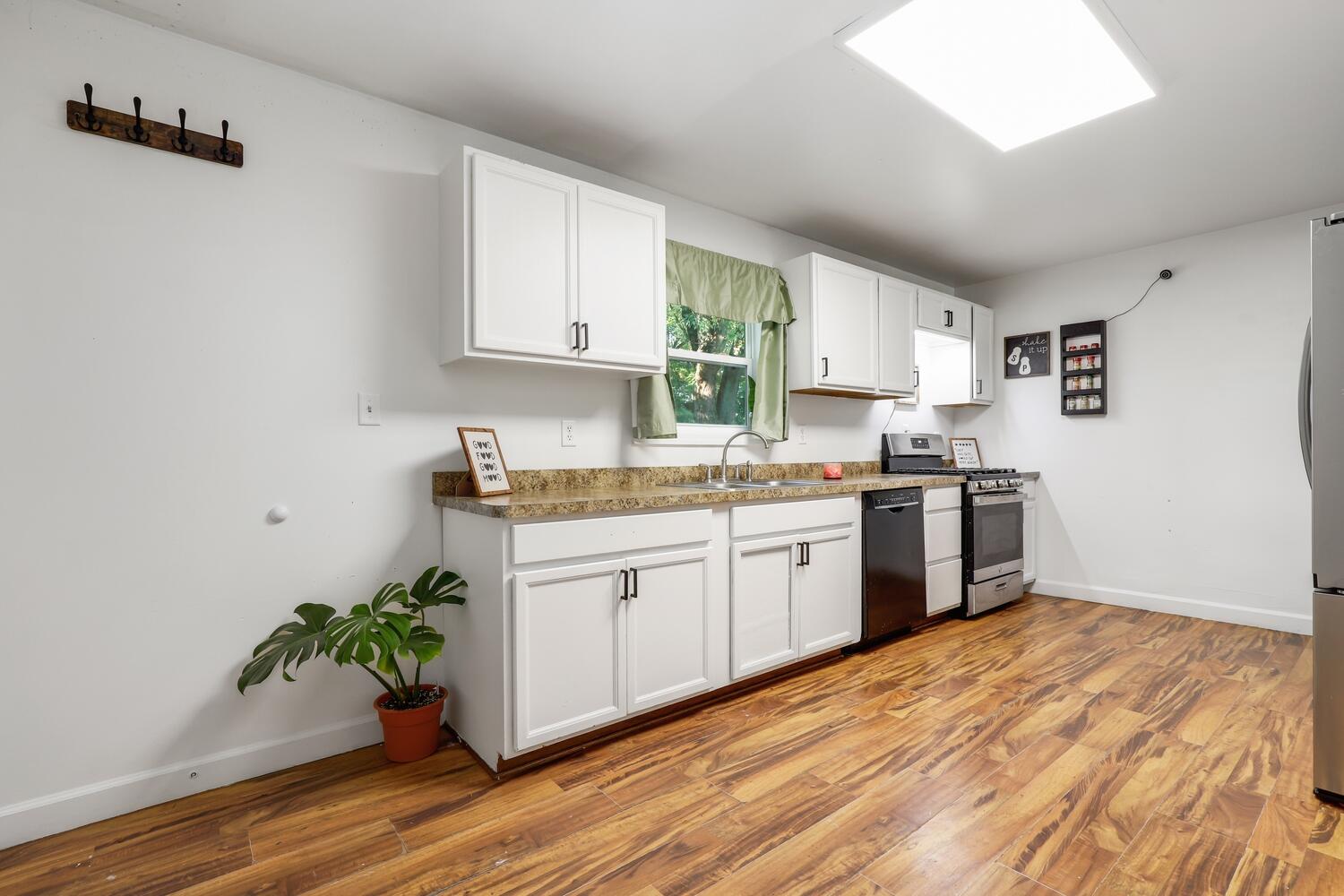 7107 Brentwood Avenue, Portage, IN 46368; Image #4