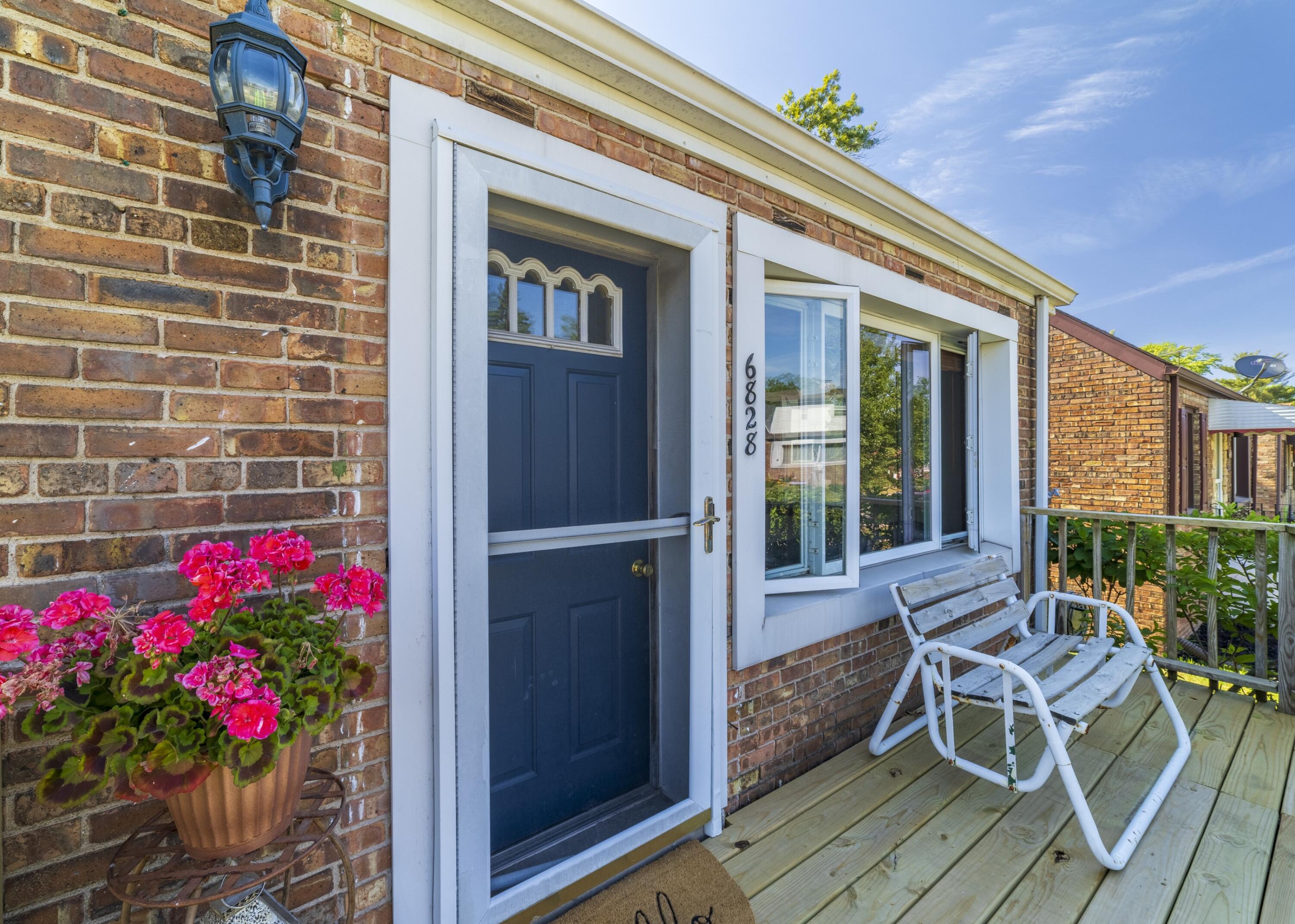 6828 Schneider Avenue, Hammond, IN 46323; Image #3