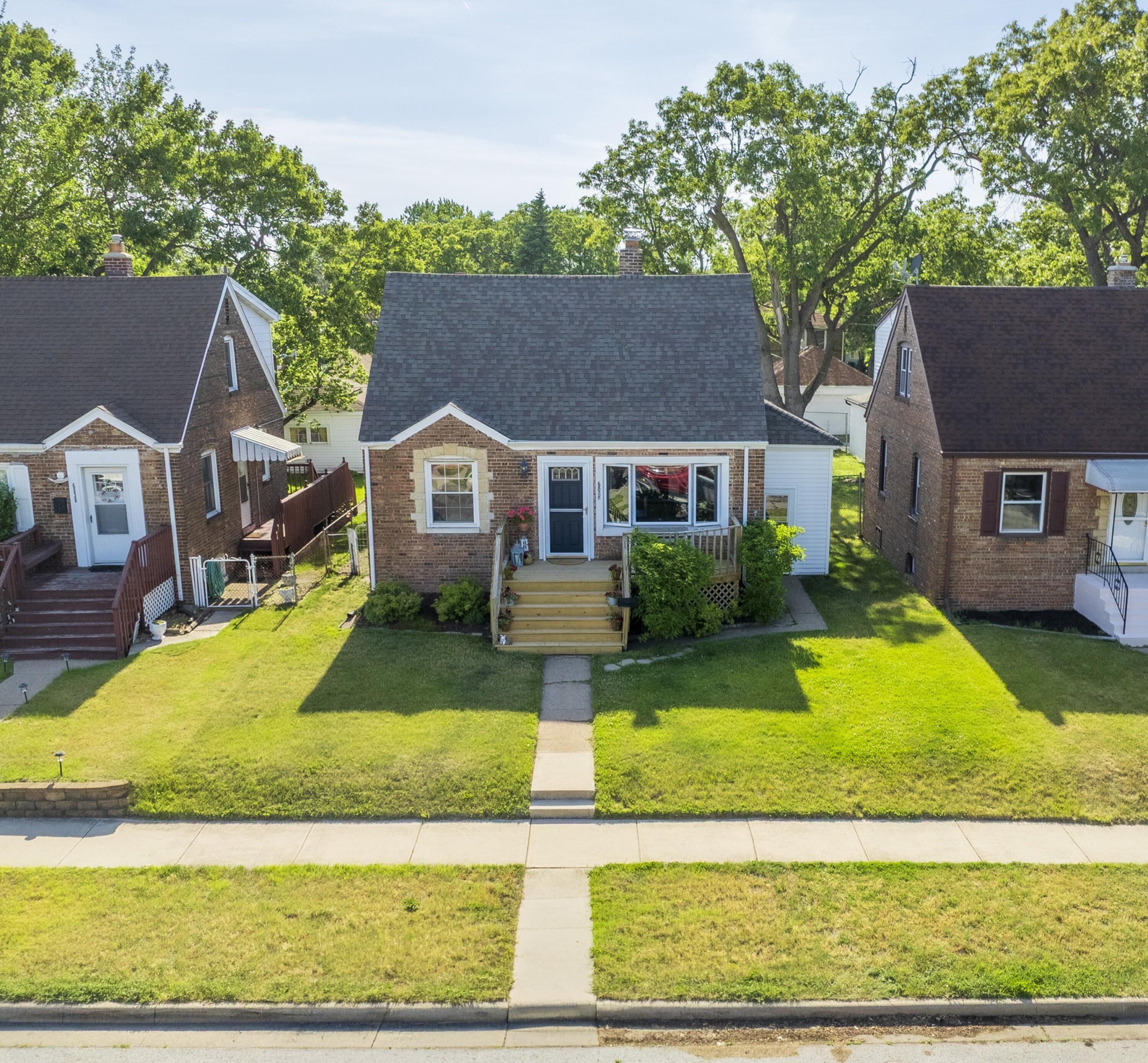 6828 Schneider Avenue, Hammond, IN 46323; Image #32