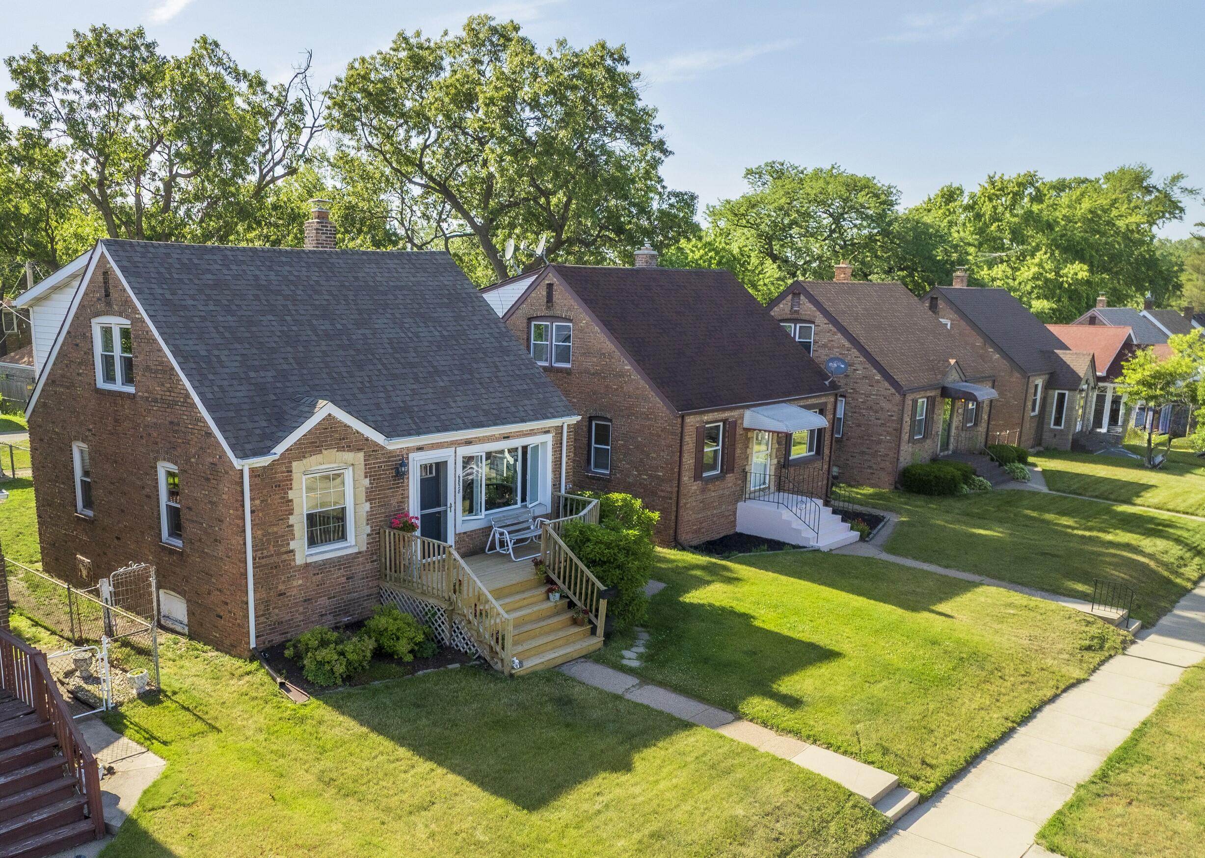 6828 Schneider Avenue, Hammond, IN 46323; Image #34