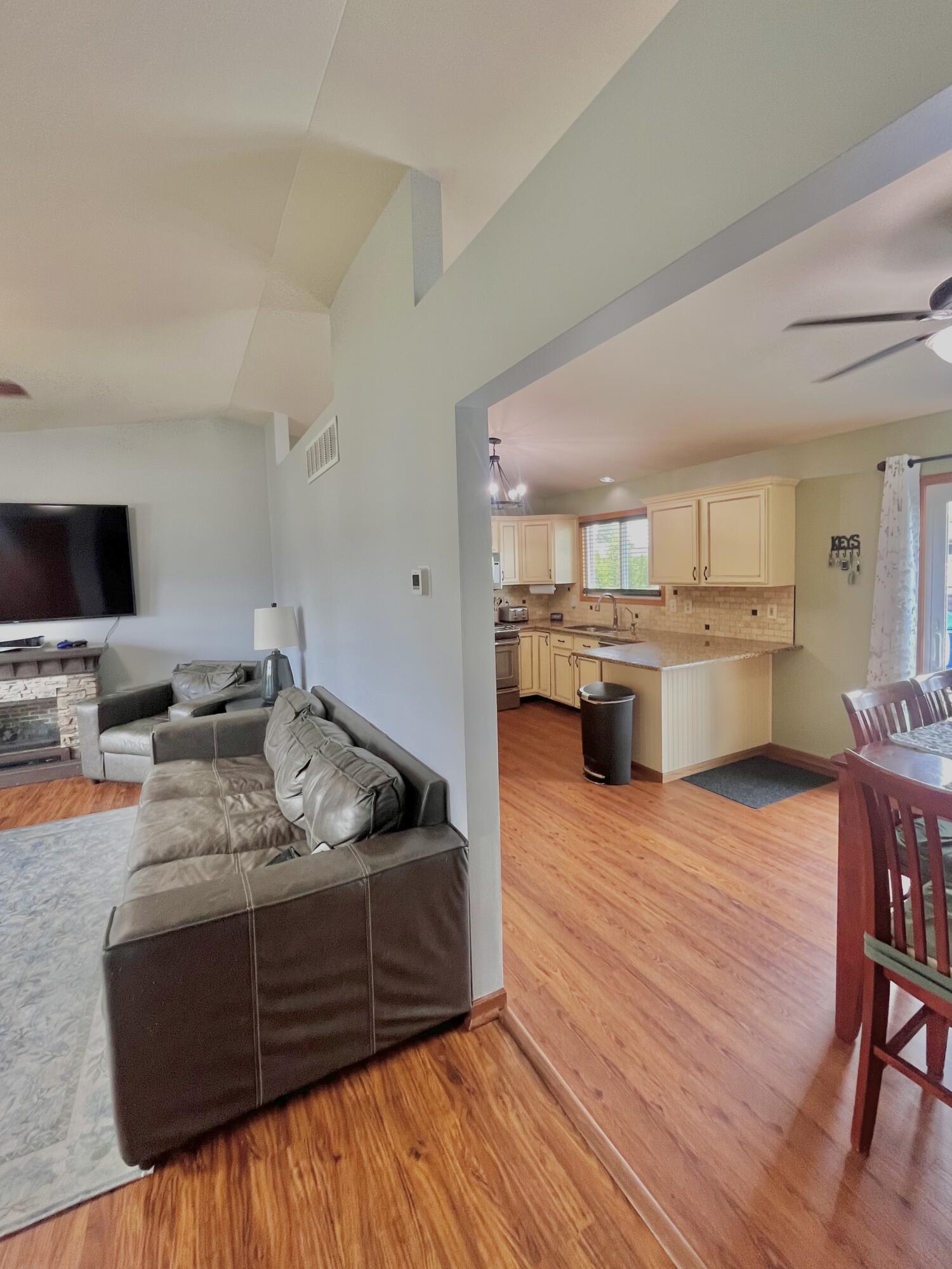 10622 Manor Drive, St. John, IN 46373; Image #14