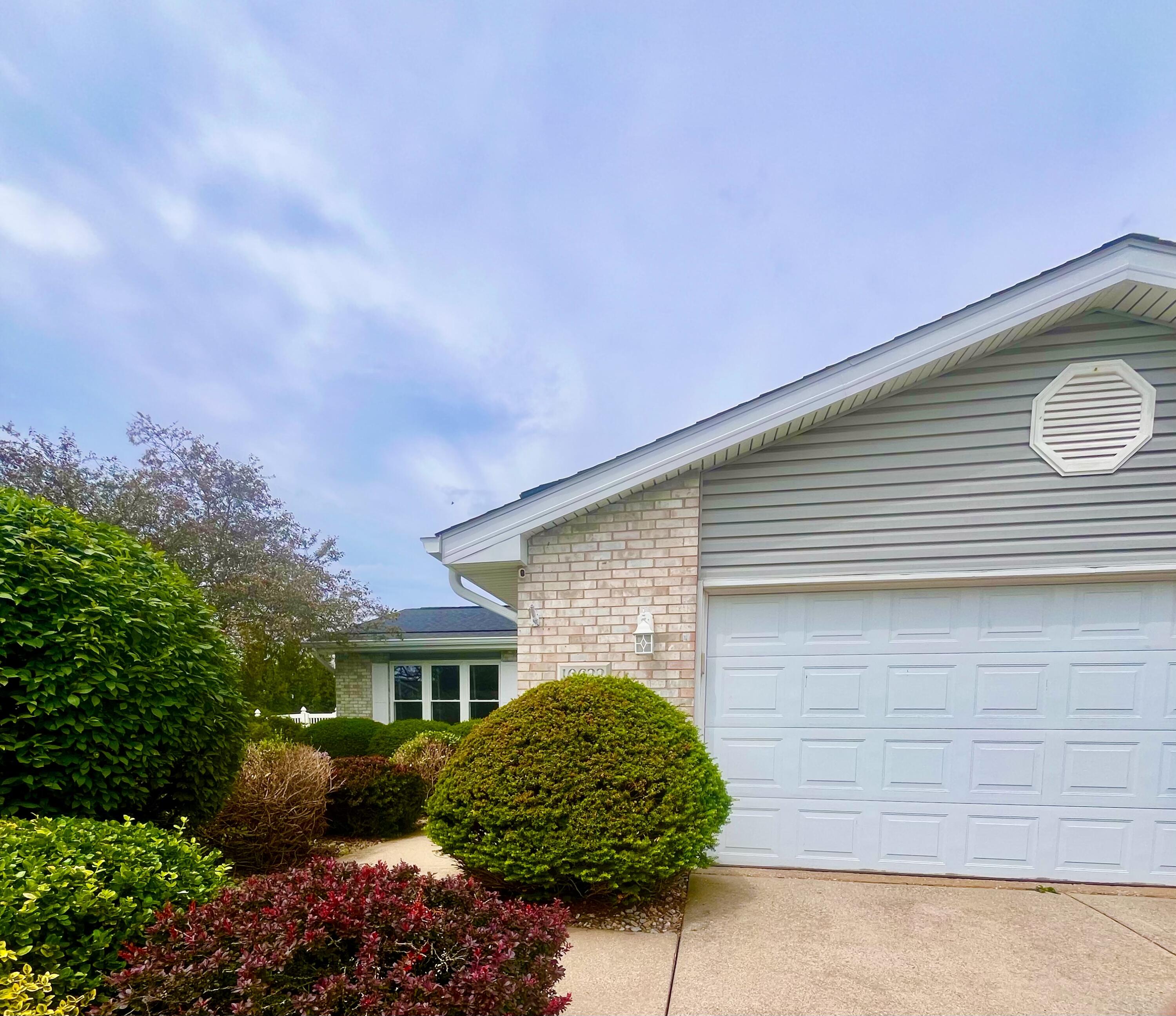 10622 Manor Drive, St. John, IN 46373; Image #2