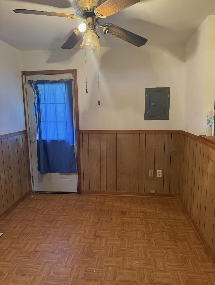 227 N Delaware Street, Hobart, IN 46342; Image #8