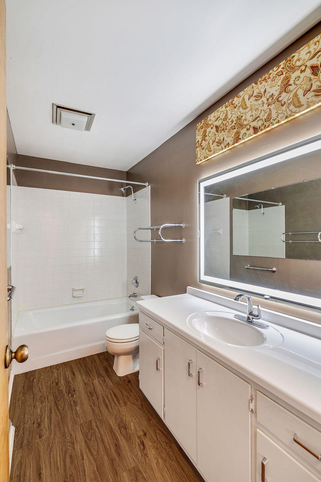 150 Curtis Drive, Valparaiso, IN 46383; Image #19