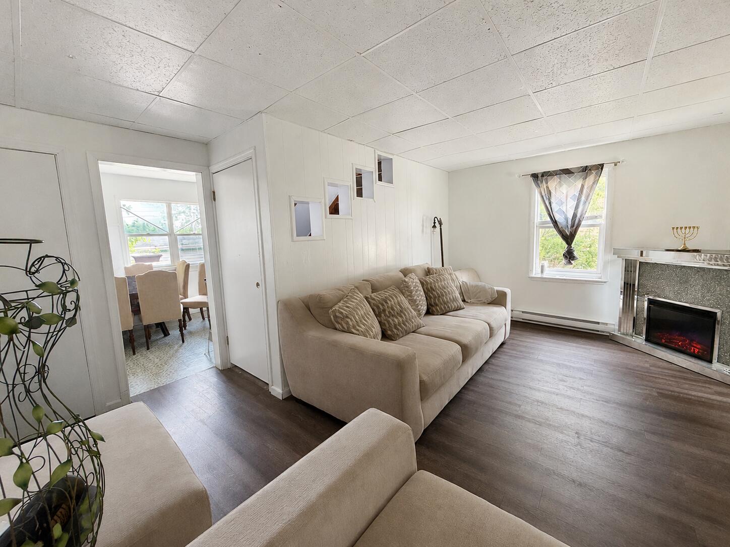 1033 E 45th Avenue, Gary, IN 46409; Image #4