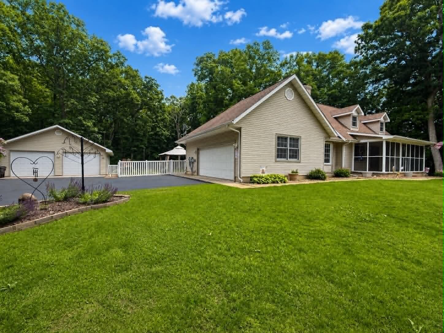 490 W 75 S, Valparaiso, IN 46385; Image #1