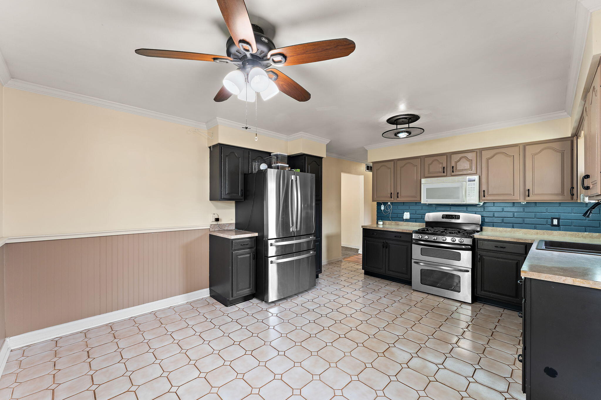2568 Brandt Street, Portage, IN 46368; Image #10