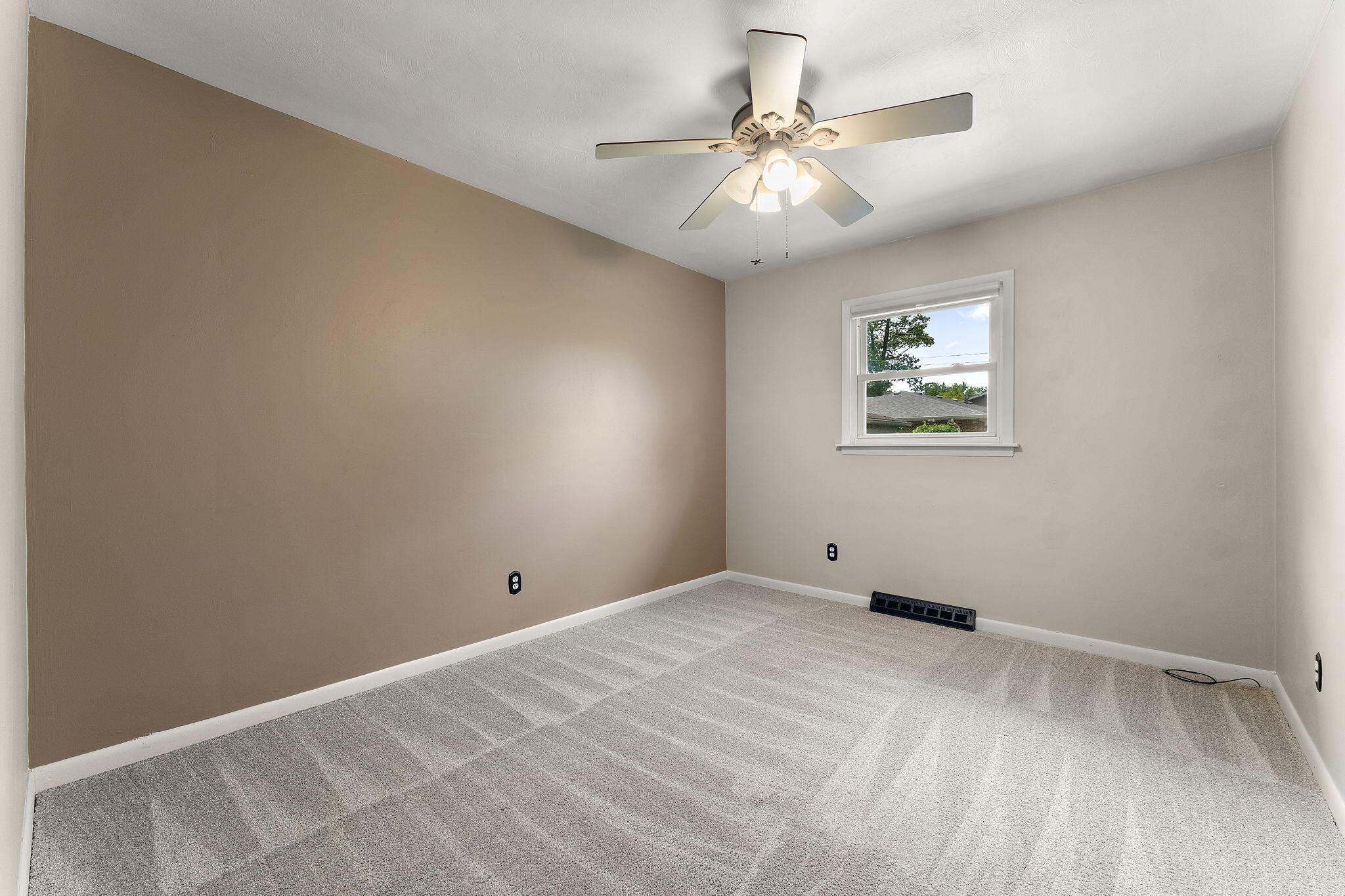2568 Brandt Street, Portage, IN 46368; Image #15