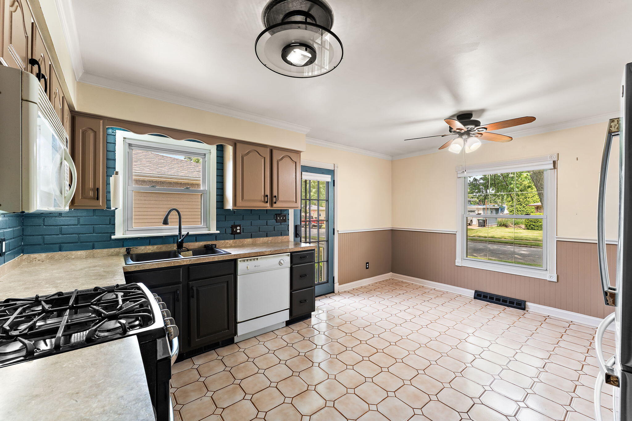 2568 Brandt Street, Portage, IN 46368; Image #8