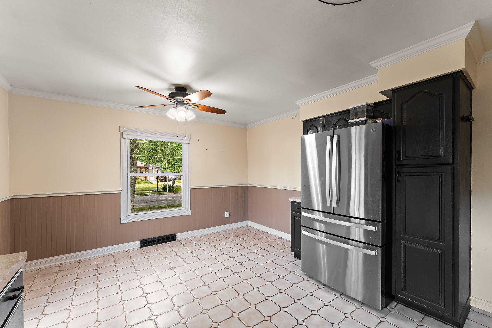 2568 Brandt Street, Portage, IN 46368; Image #9