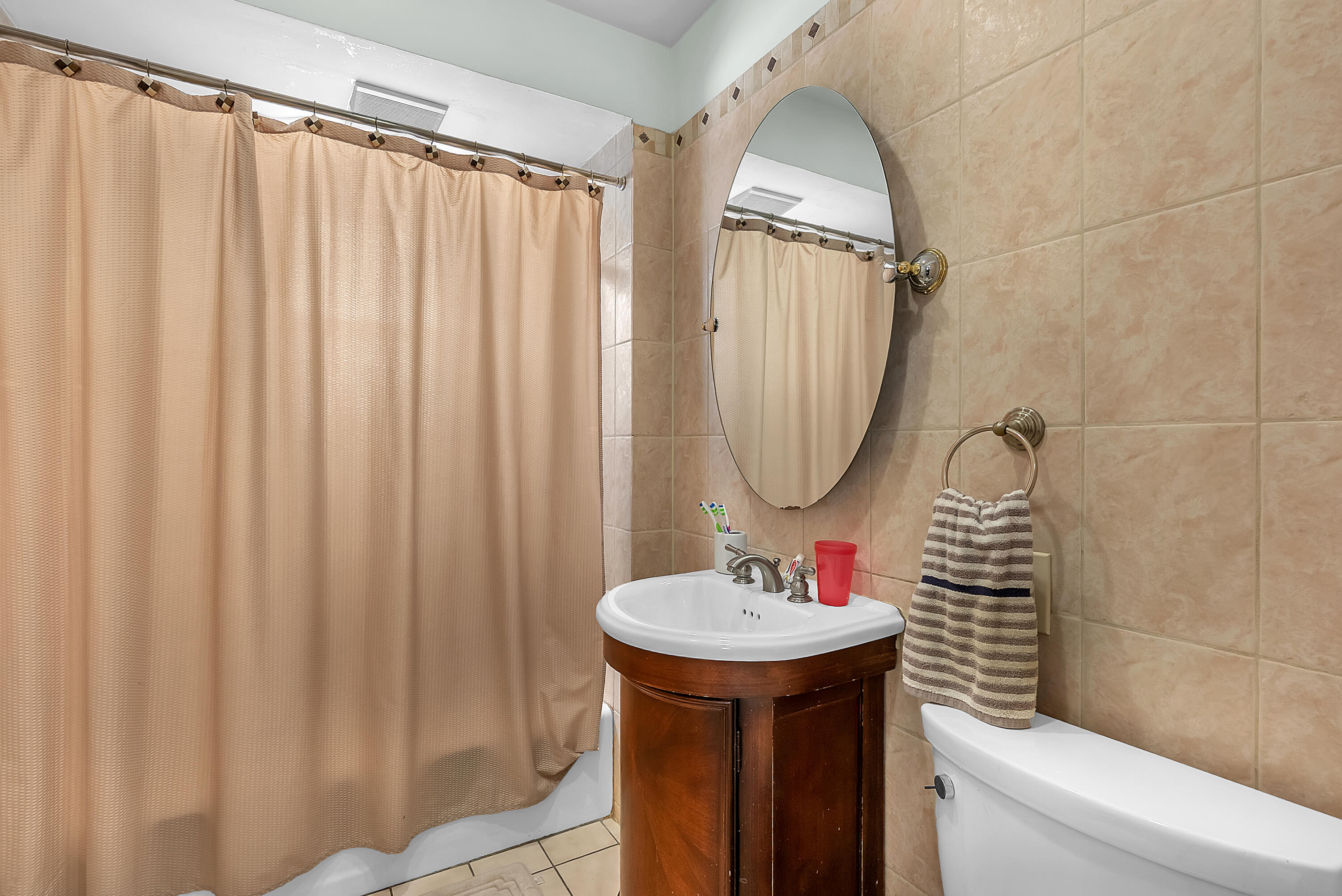 1624 Central Avenue, Whiting, IN 46394; Image #10