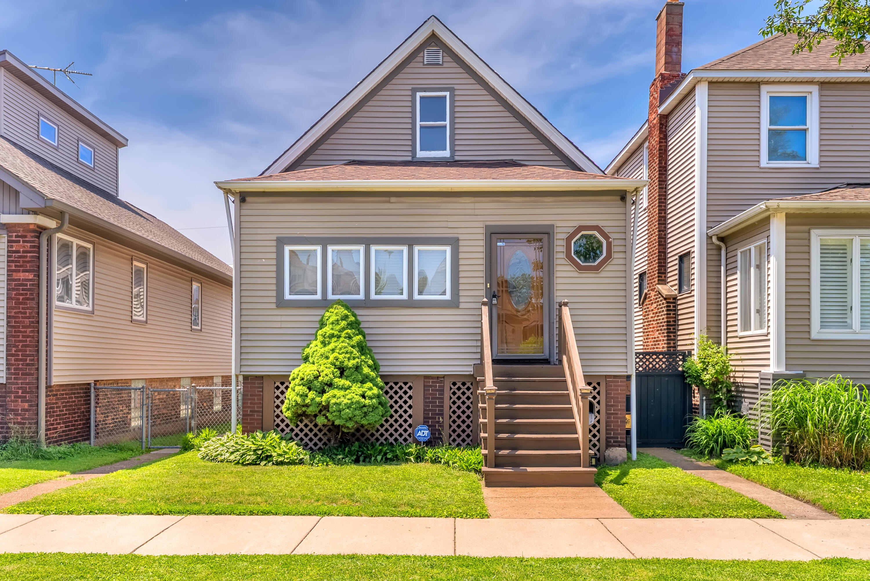 1624 Central Avenue, Whiting, IN 46394; Image #2