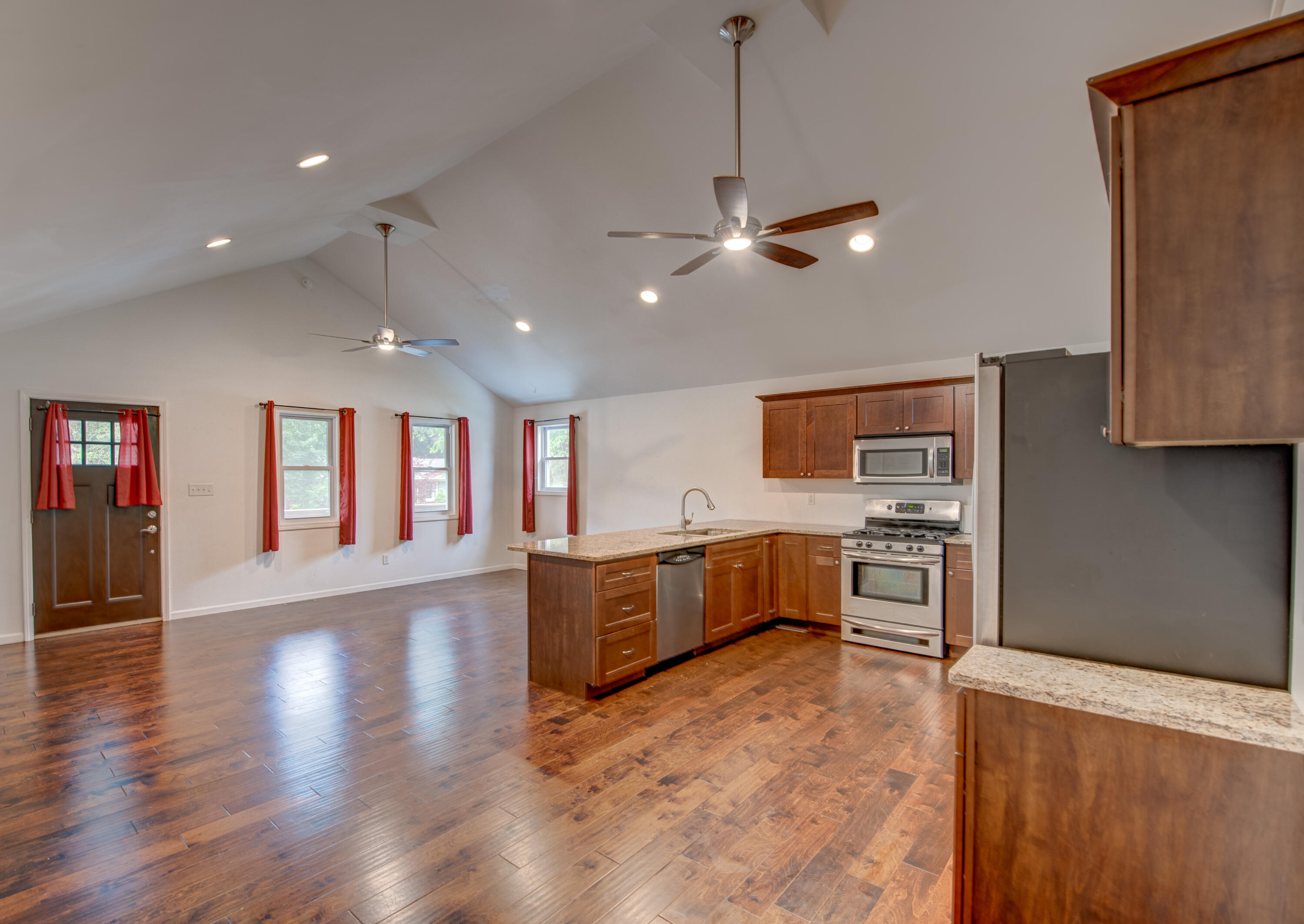 902 Institute Street, Valparaiso, IN 46383; Image #10