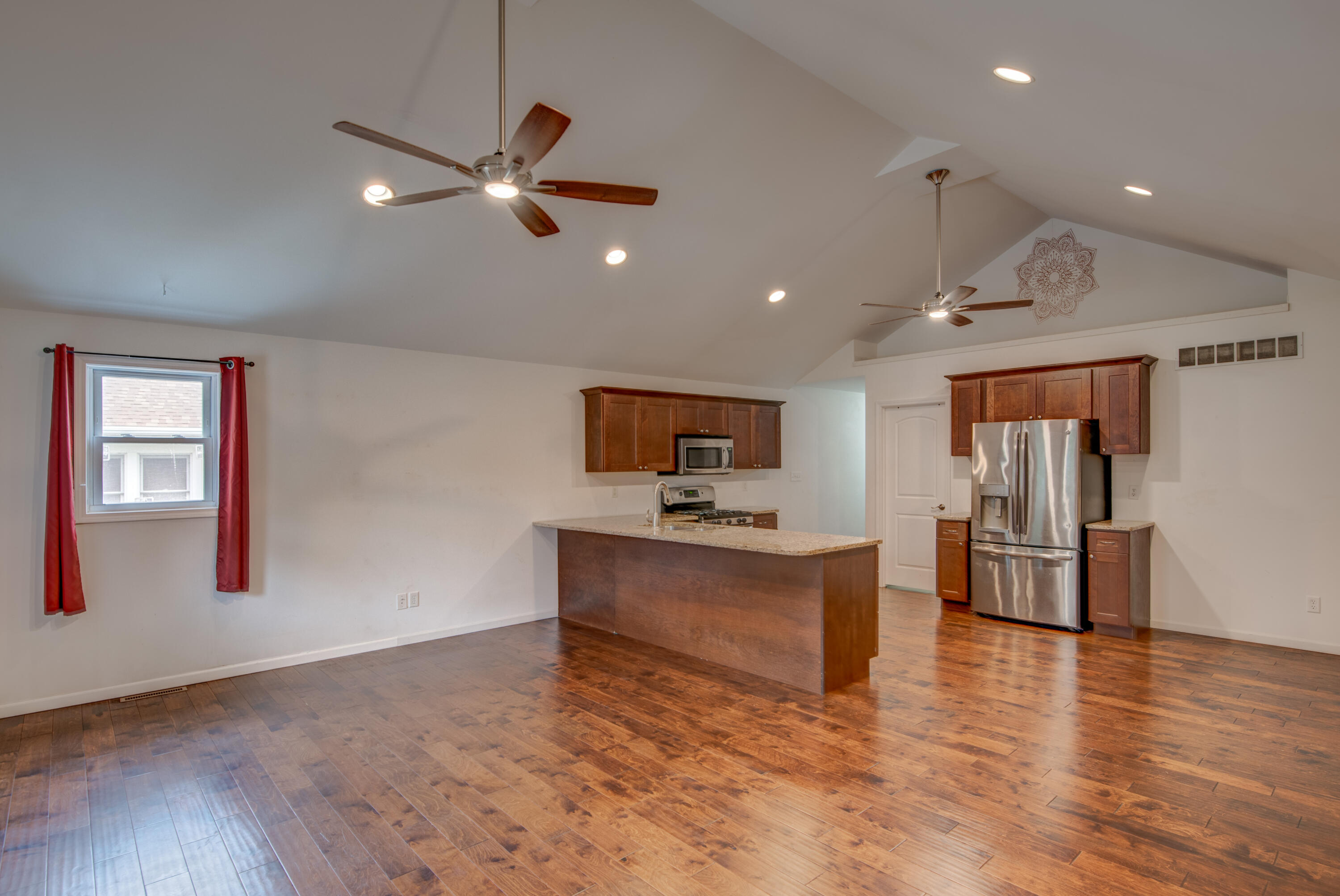 902 Institute Street, Valparaiso, IN 46383; Image #5