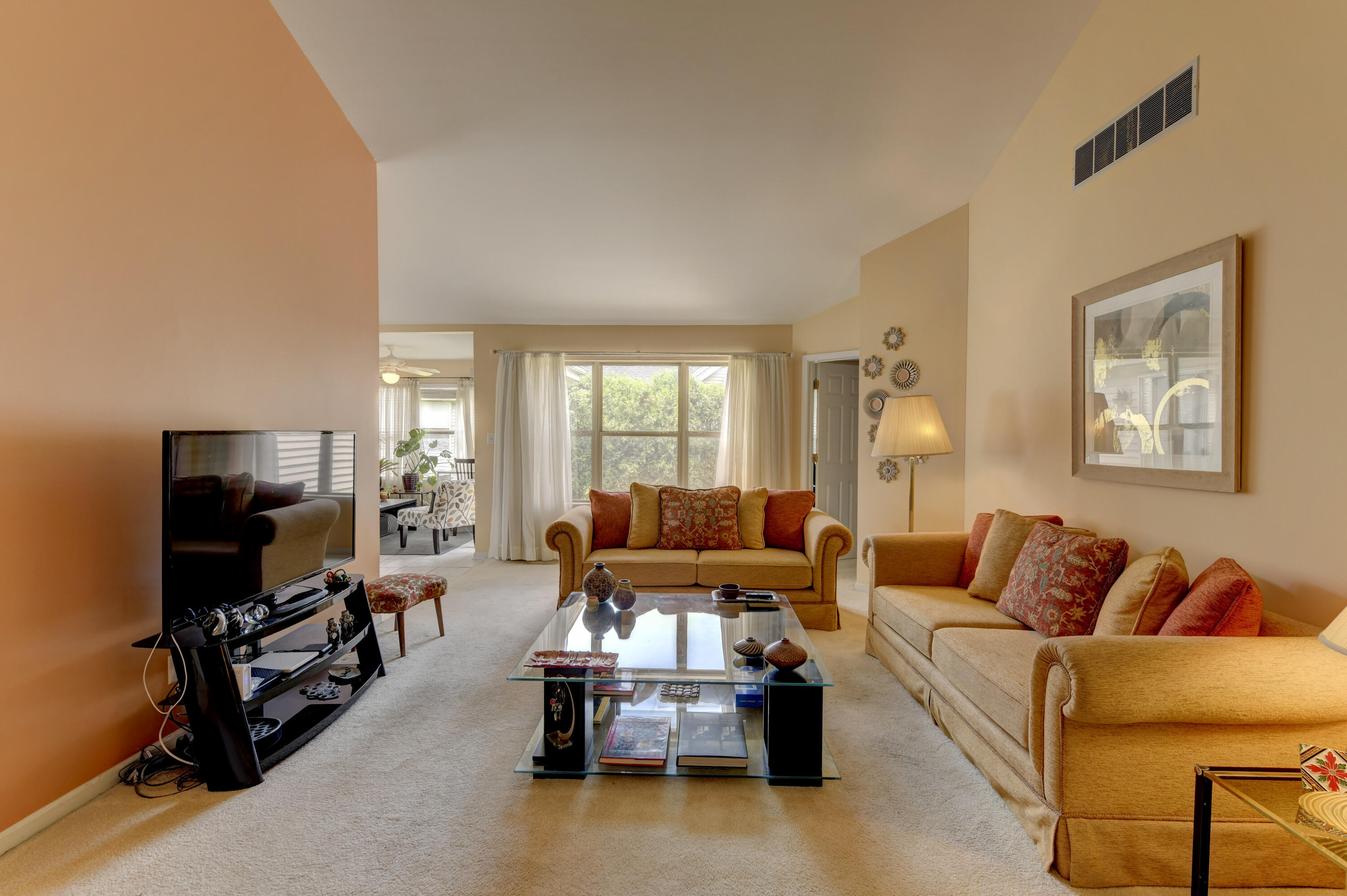 2028 Wildwood Circle, Highland, IN 46322; Image #4