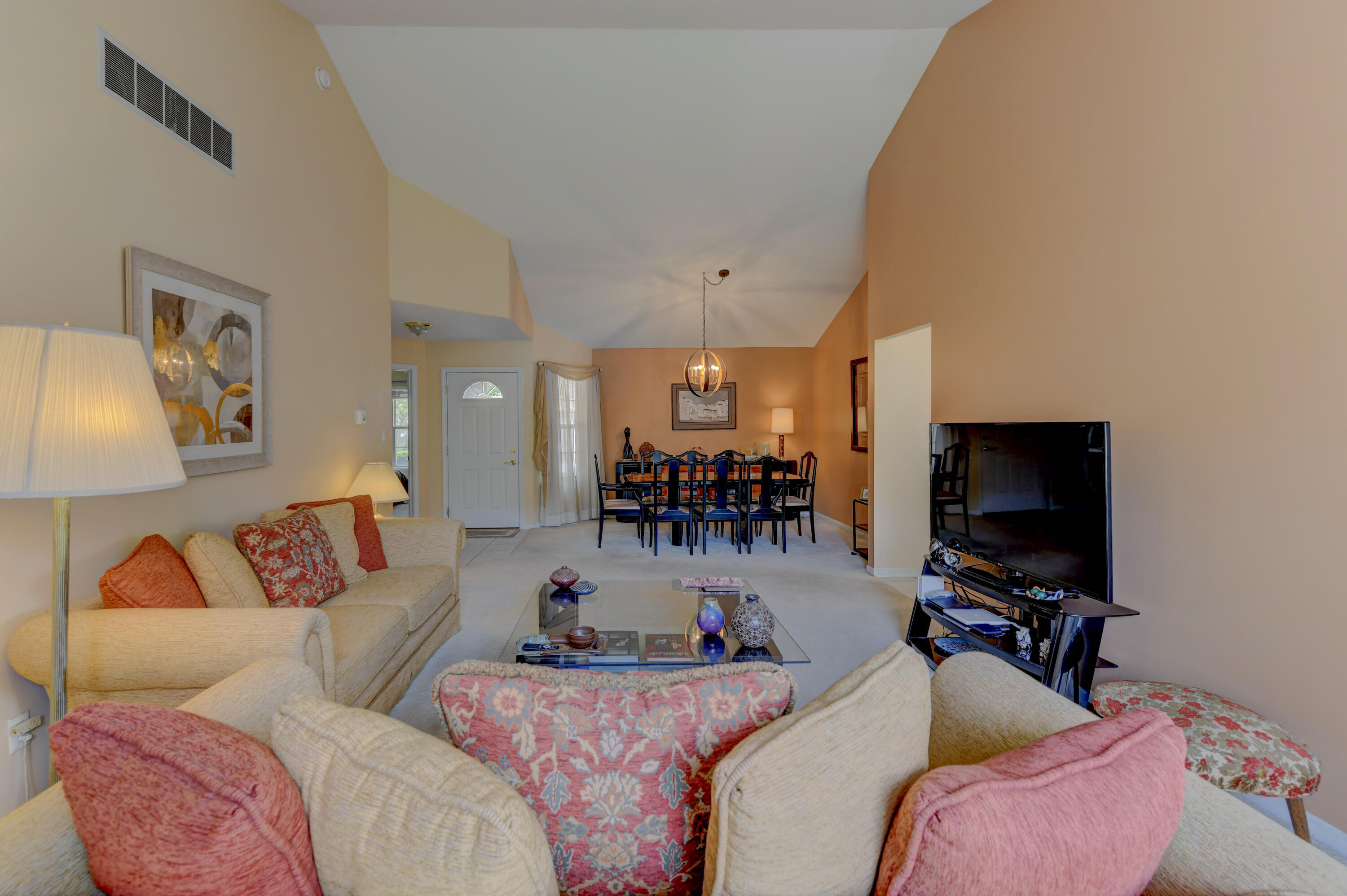 2028 Wildwood Circle, Highland, IN 46322; Image #7