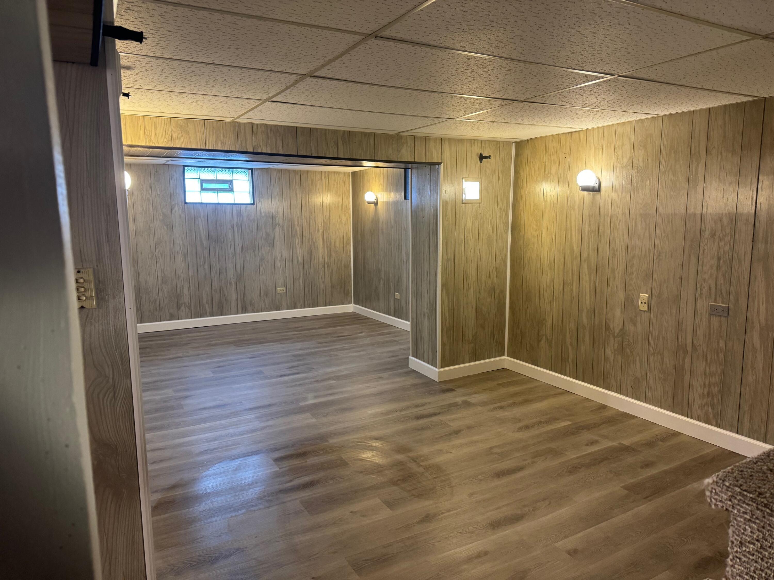 8334 Columbia Avenue, Munster, IN 46321; Image #13