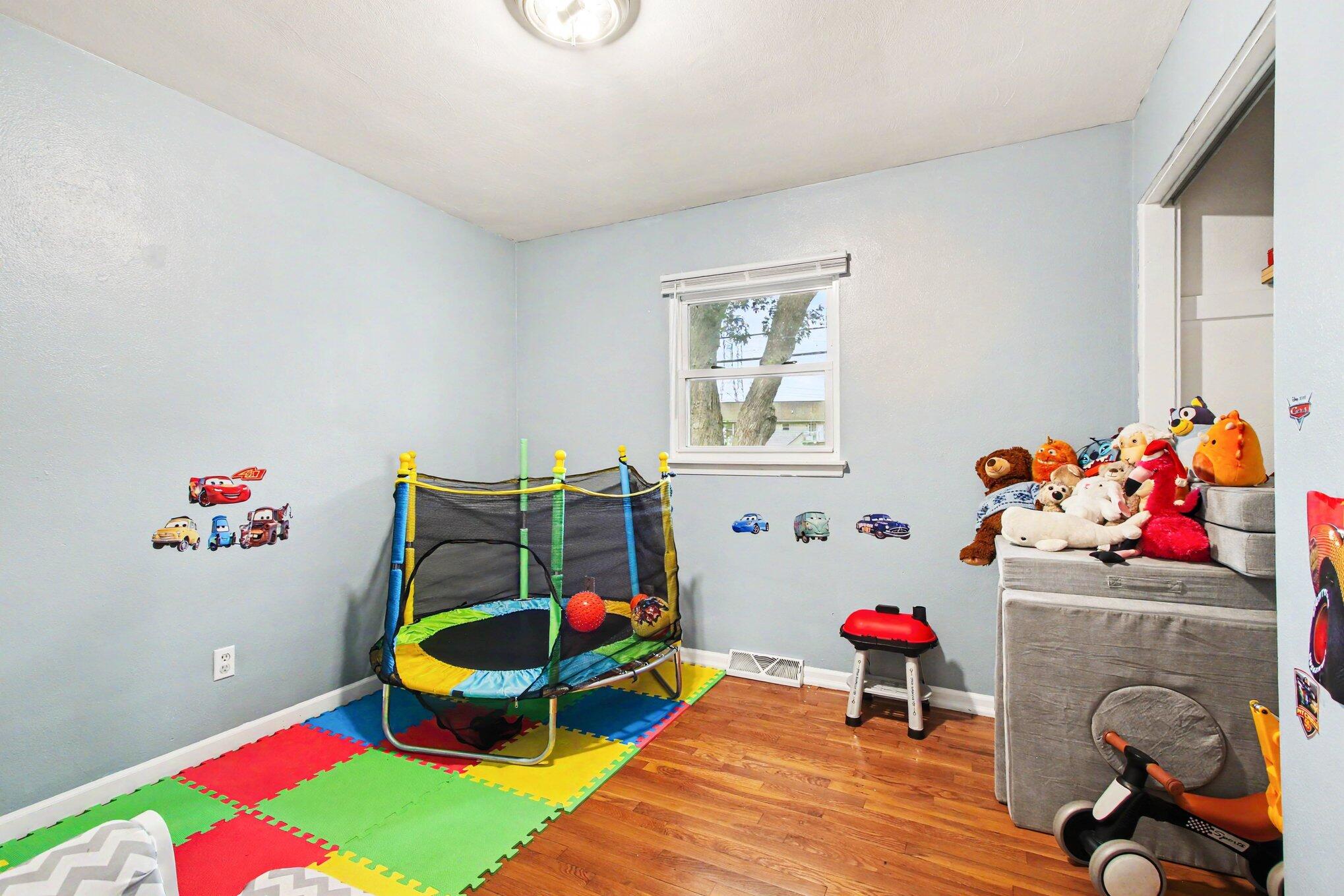 1033 S Decatur Street, Hobart, IN 46342; Image #16